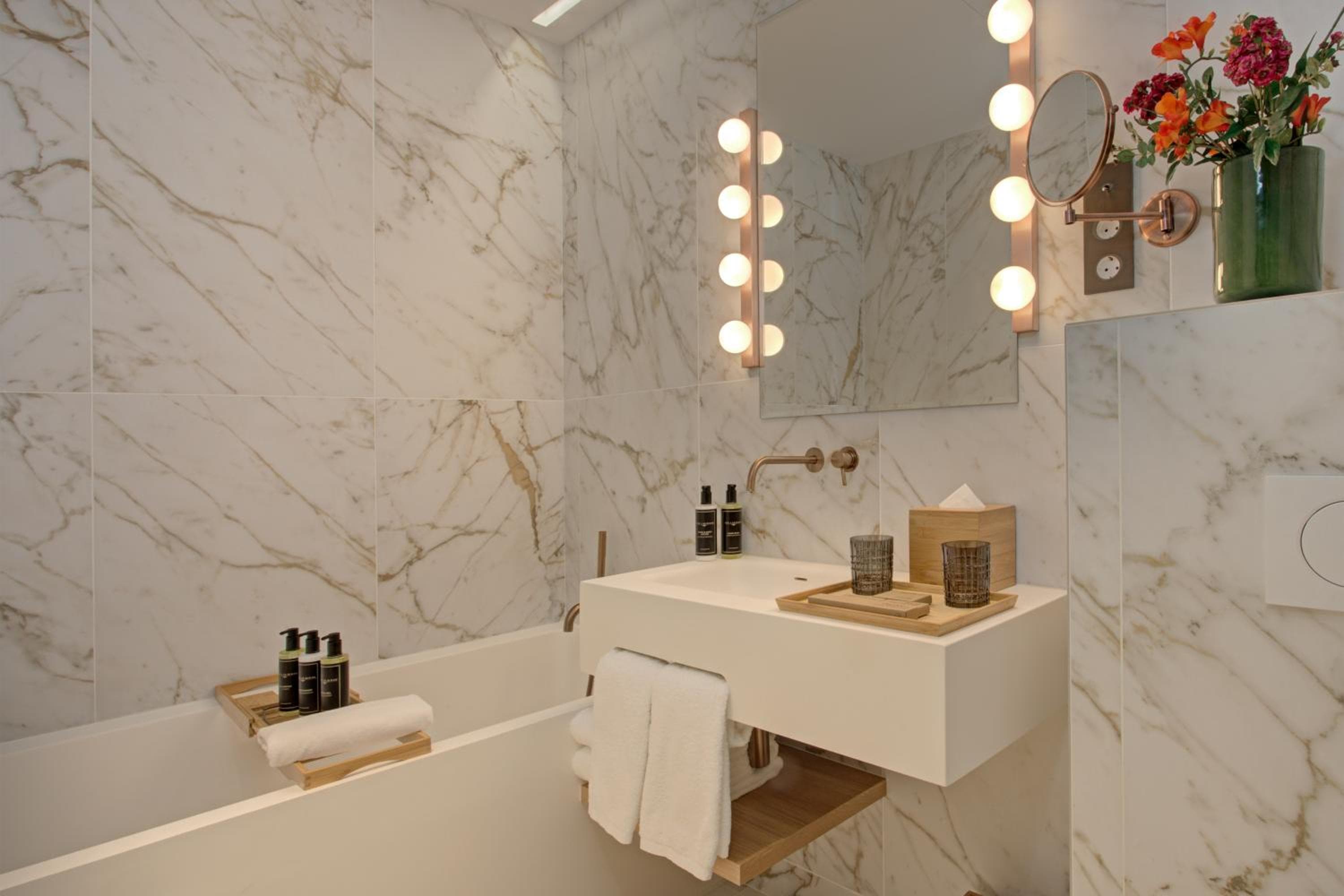 UMusic Hotel Madrid hotel, Calle de la Paz 11, Madrid, Spain — photo 21