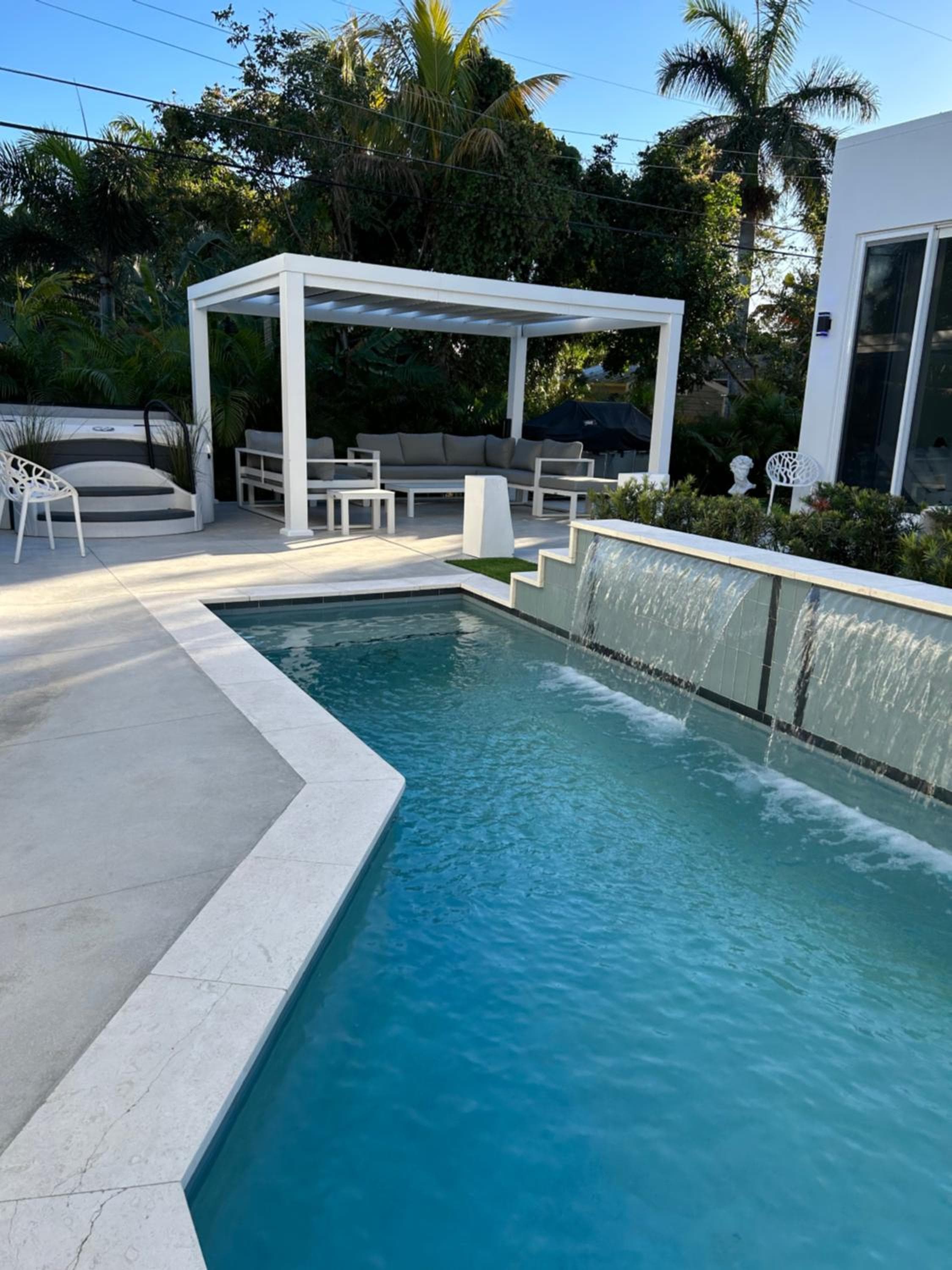 Men only clothing option guesthouse near Wilton Manors — 15