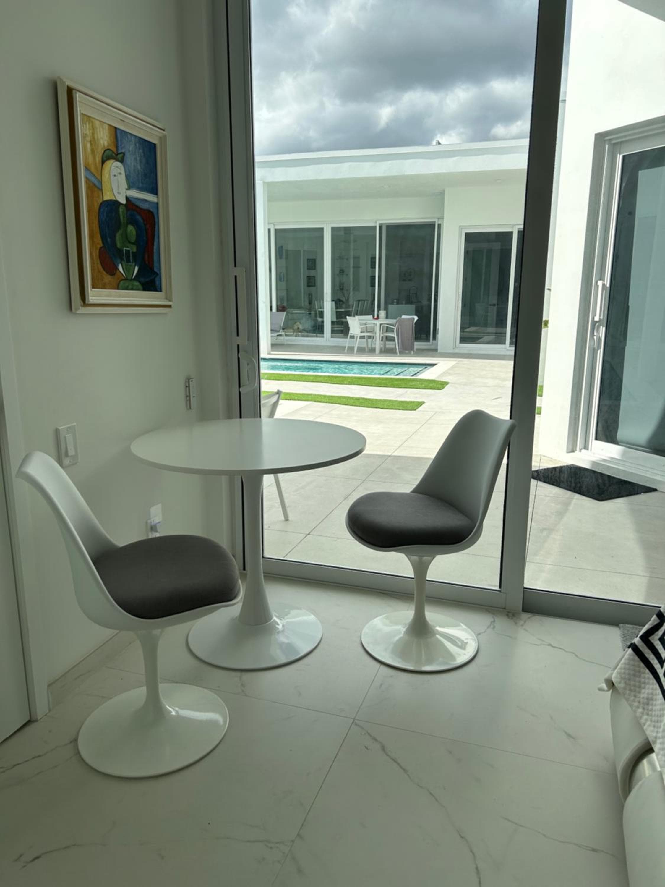 Men only clothing option guesthouse near Wilton Manors — 4