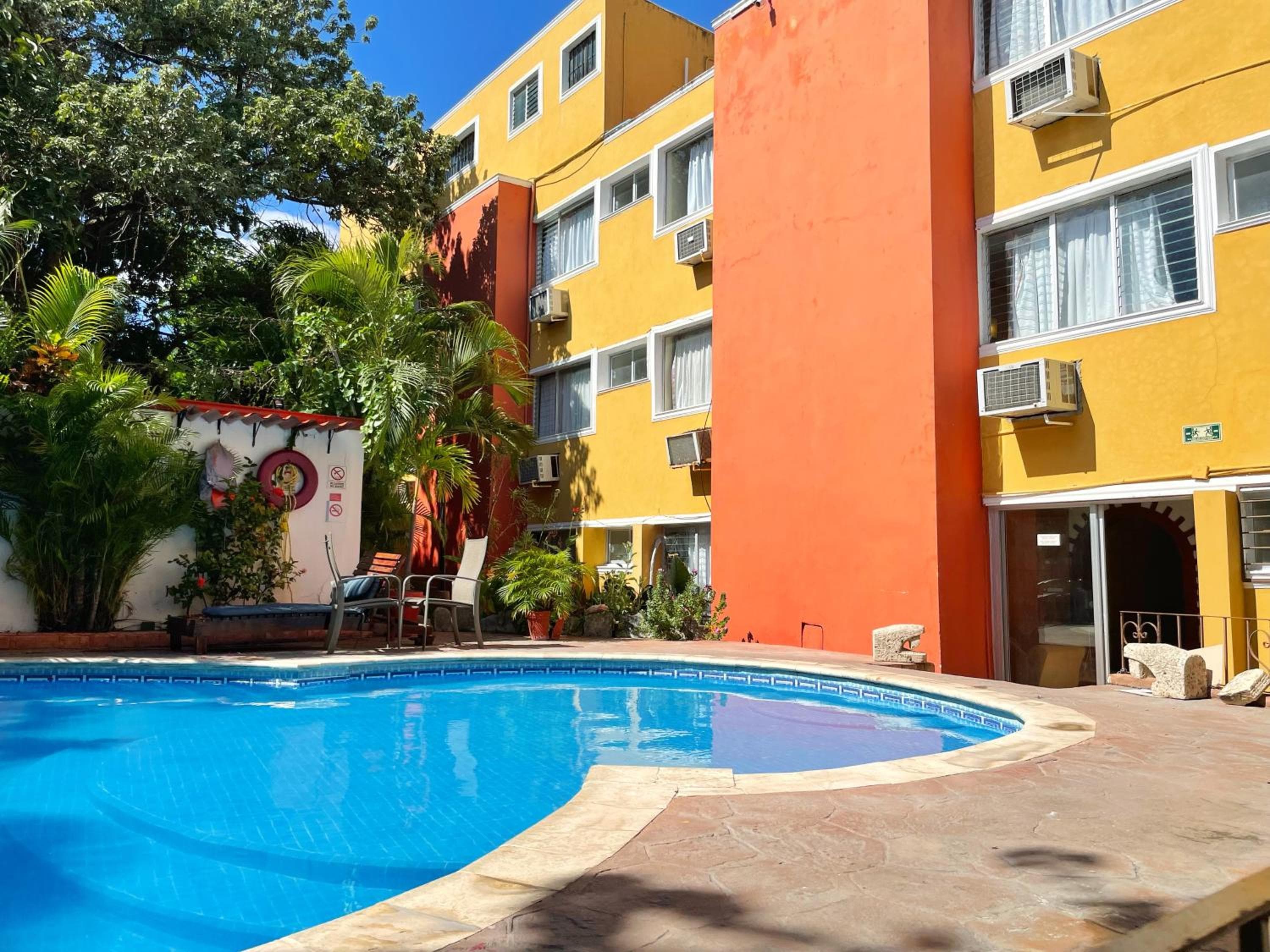 Suites Cancún Centro — 3