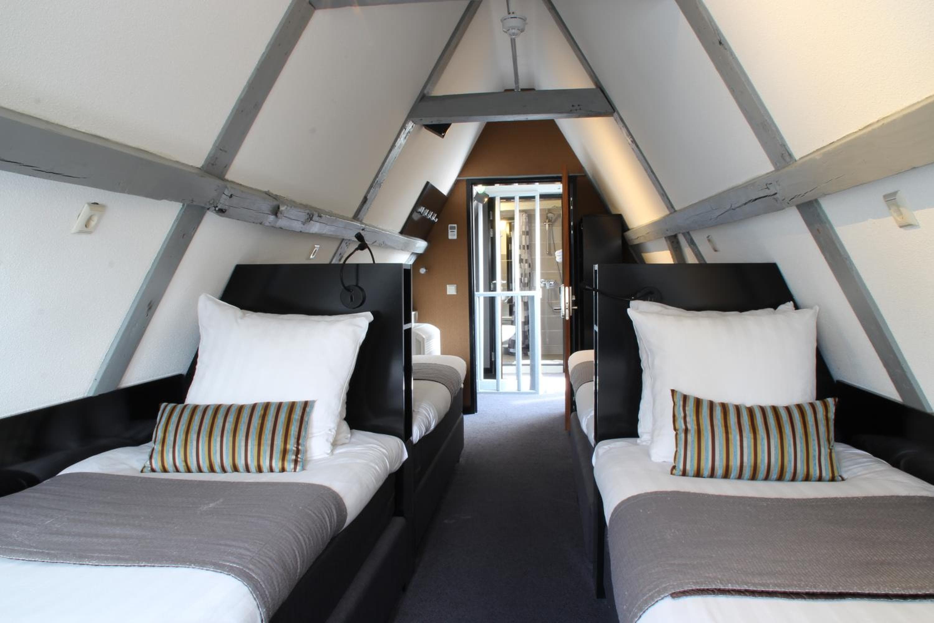 Hotel Mansion — 4