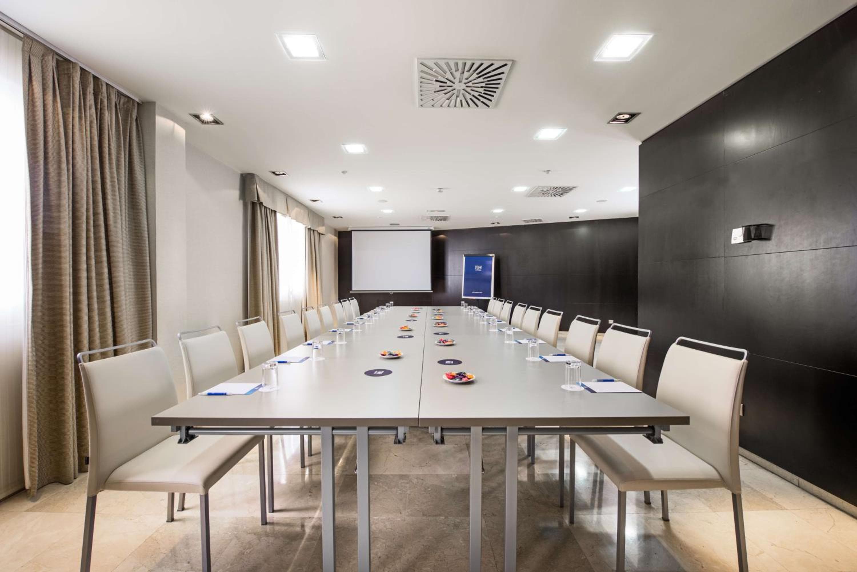 DoubleTree by Hilton Madrid Principe de Vergara — 13