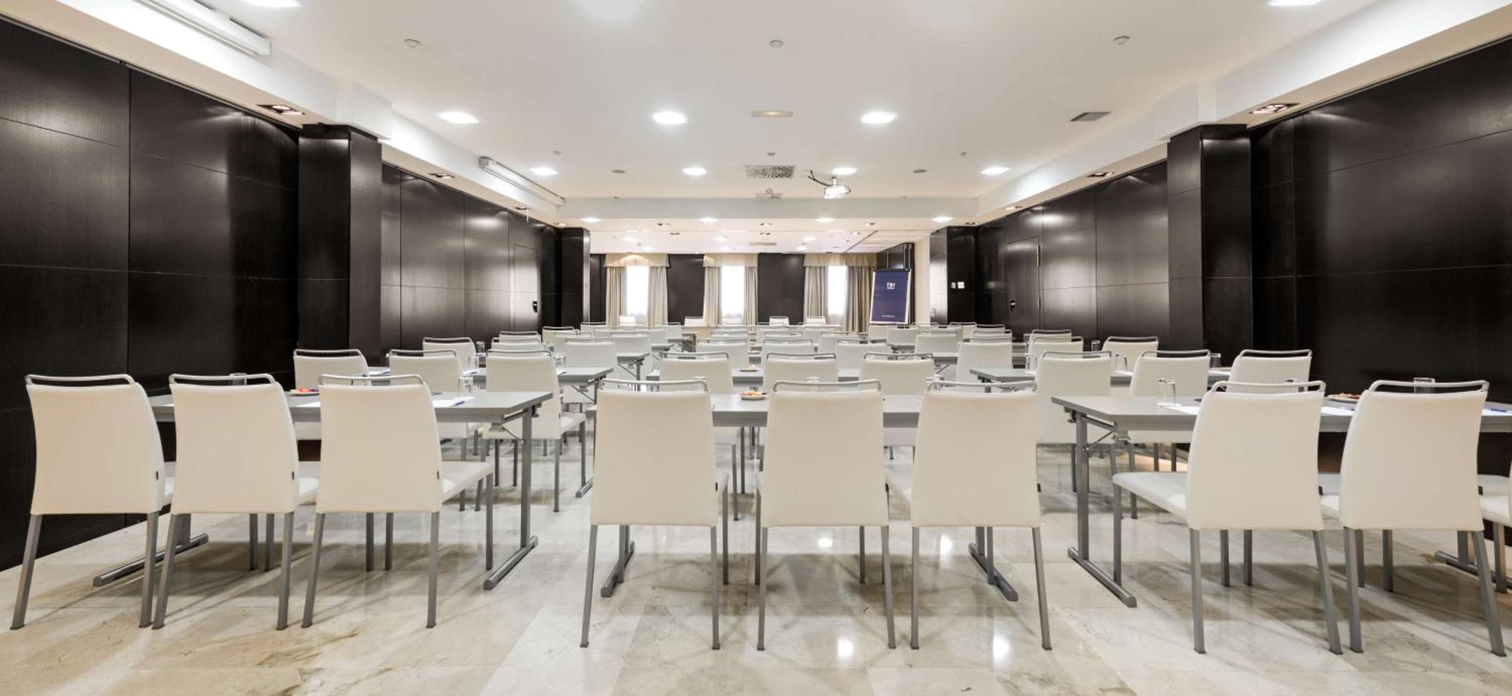 DoubleTree by Hilton Madrid Principe de Vergara — 28