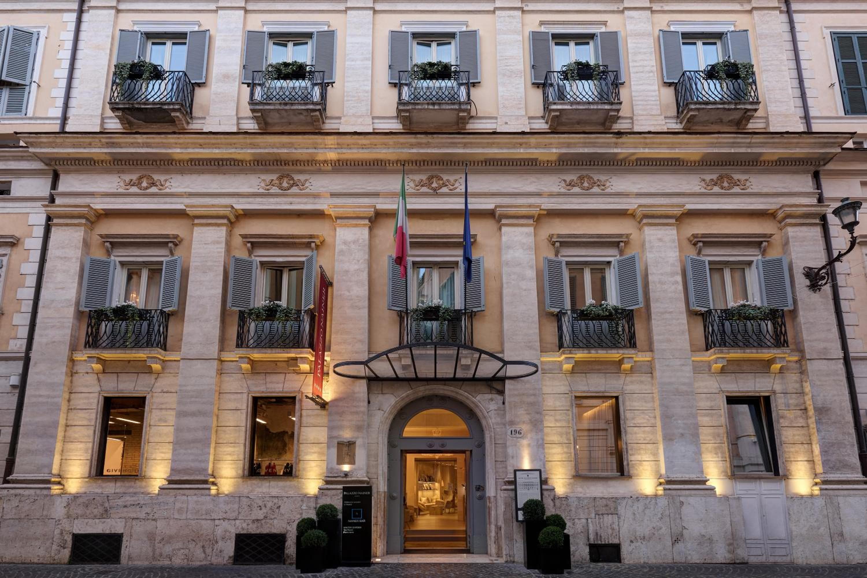 Palazzo Nainer — 1