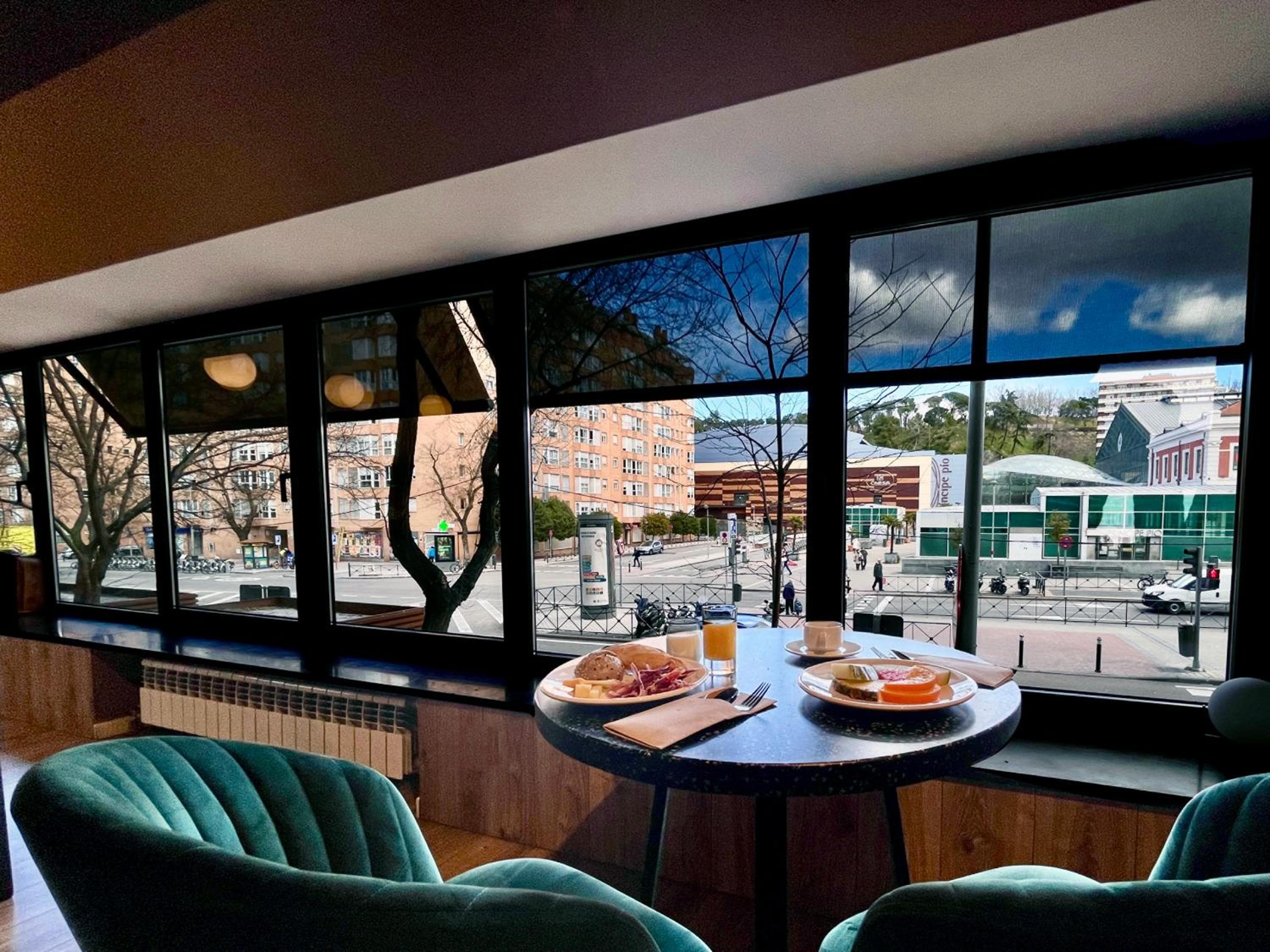 Hotel Acta Madfor — 11