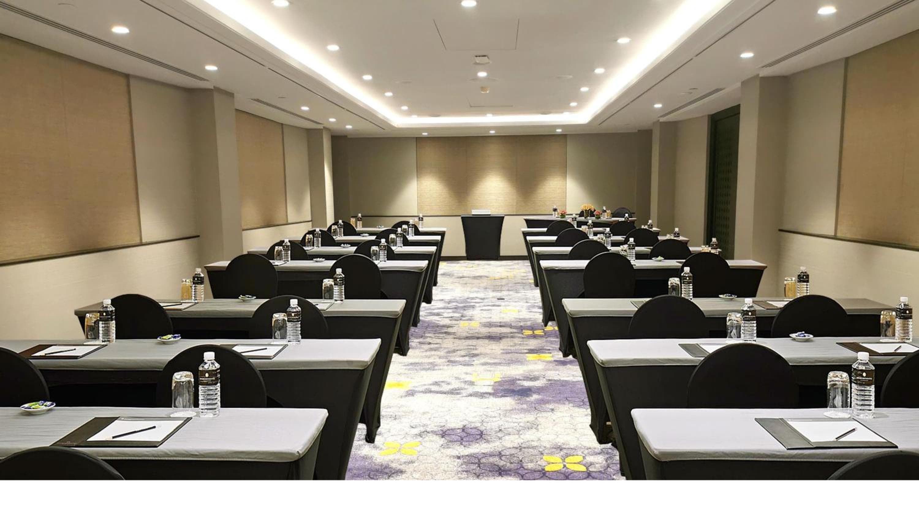 Holiday Inn Bangkok by IHG — 22
