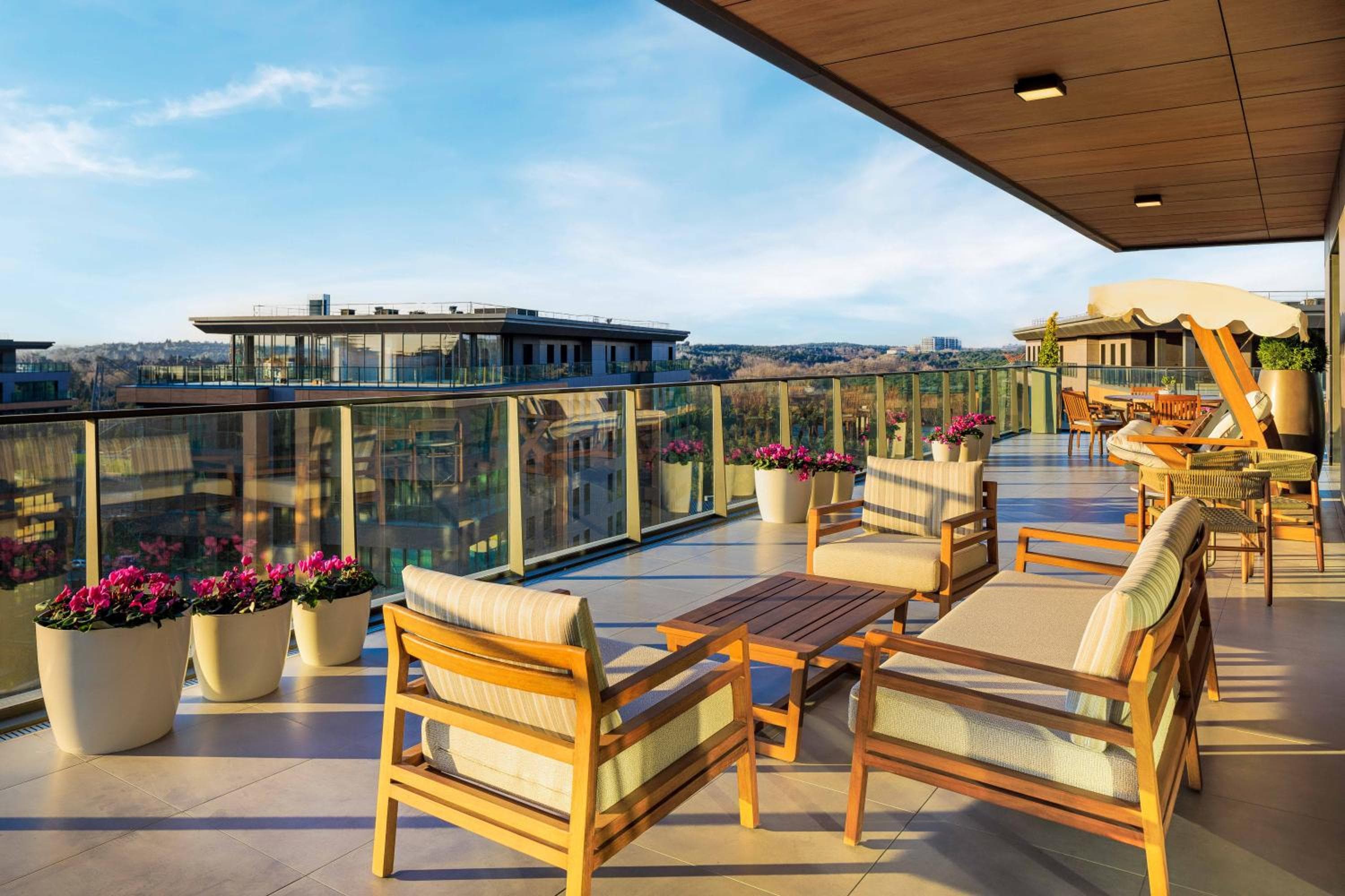 Movenpick Living Istanbul Camlivadi — 3