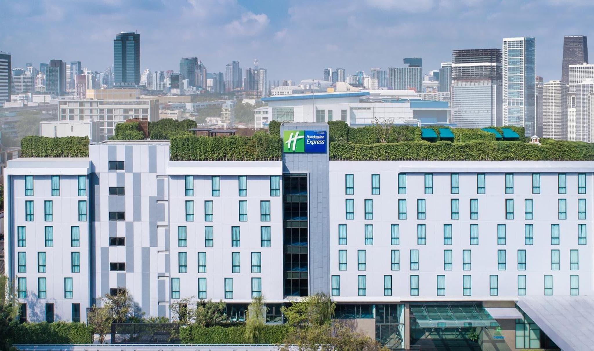 Holiday Inn Express Bangkok Soi Soonvijai by IHG — 8