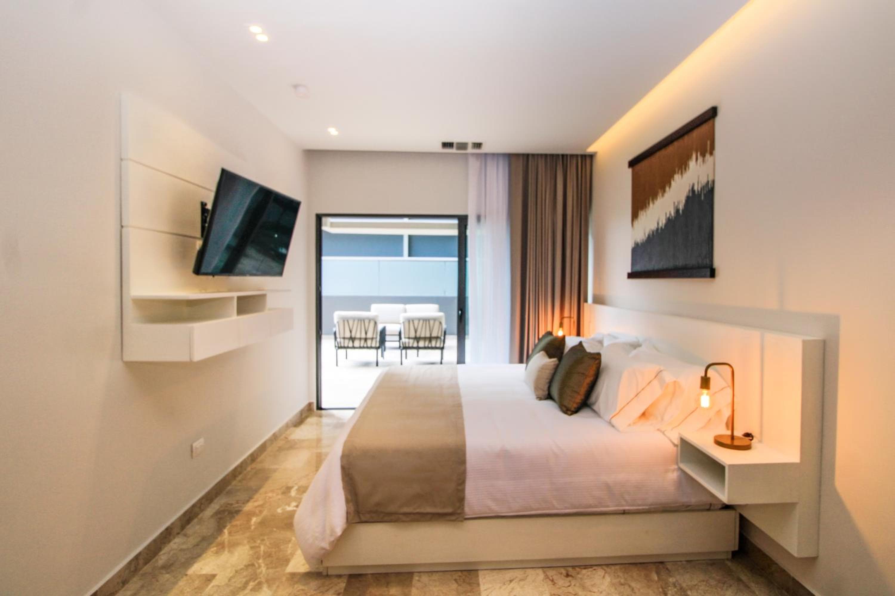 Singular Dream Vacation Rentals — 21