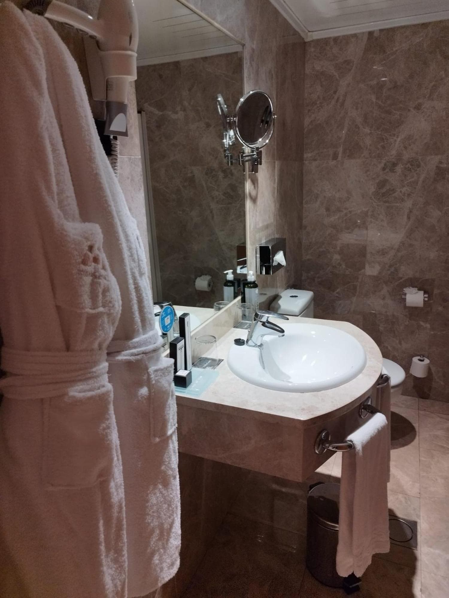 Hotel Praga — 9
