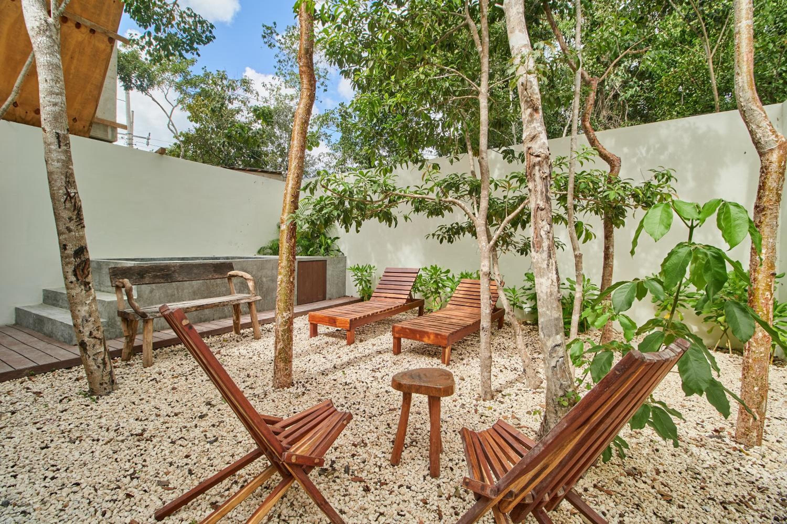 Luxury Villa with 2 Pools, Open Terraces and Sun Deck — 27