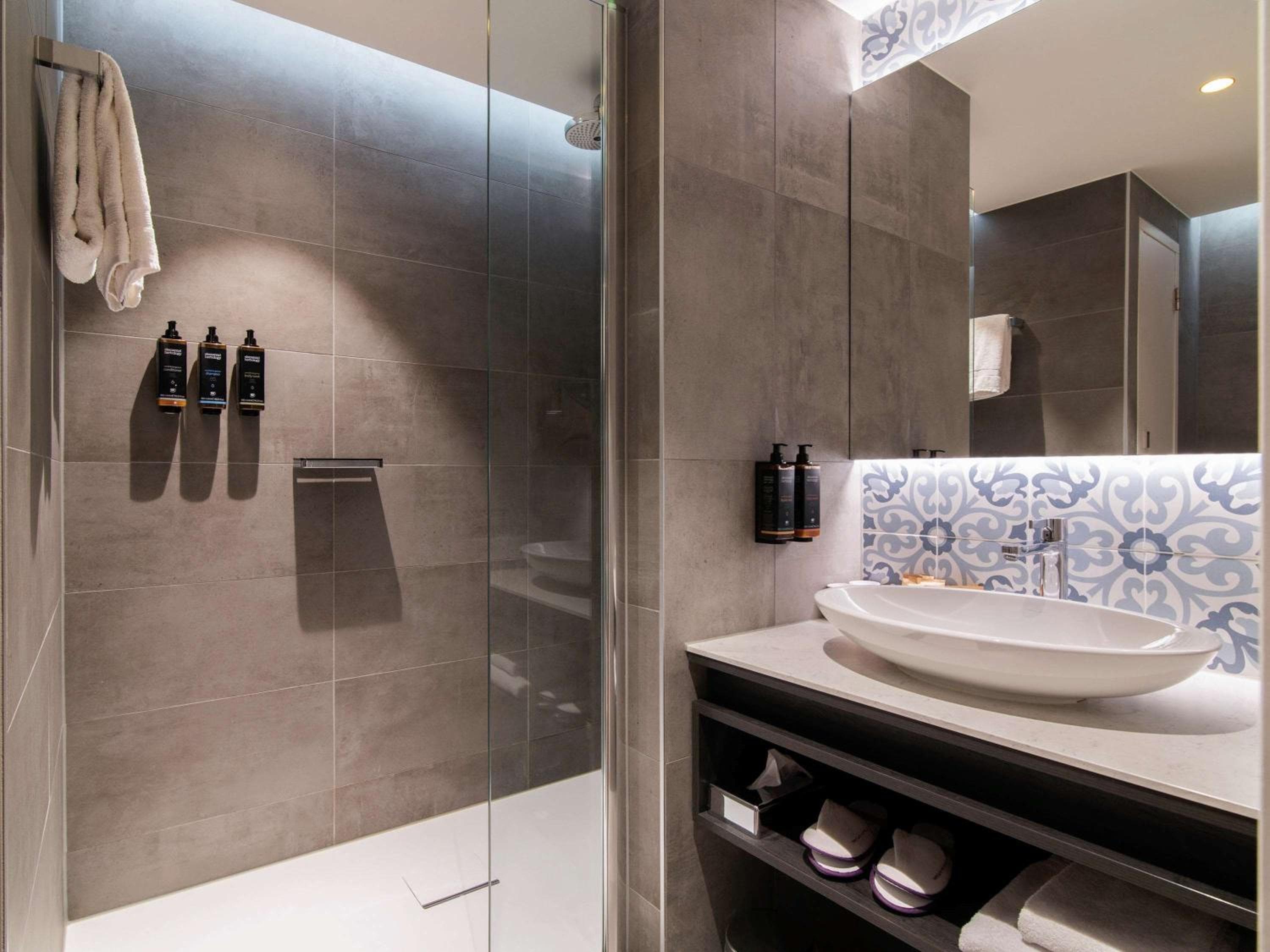 Mercure Amsterdam City Hotel — 23