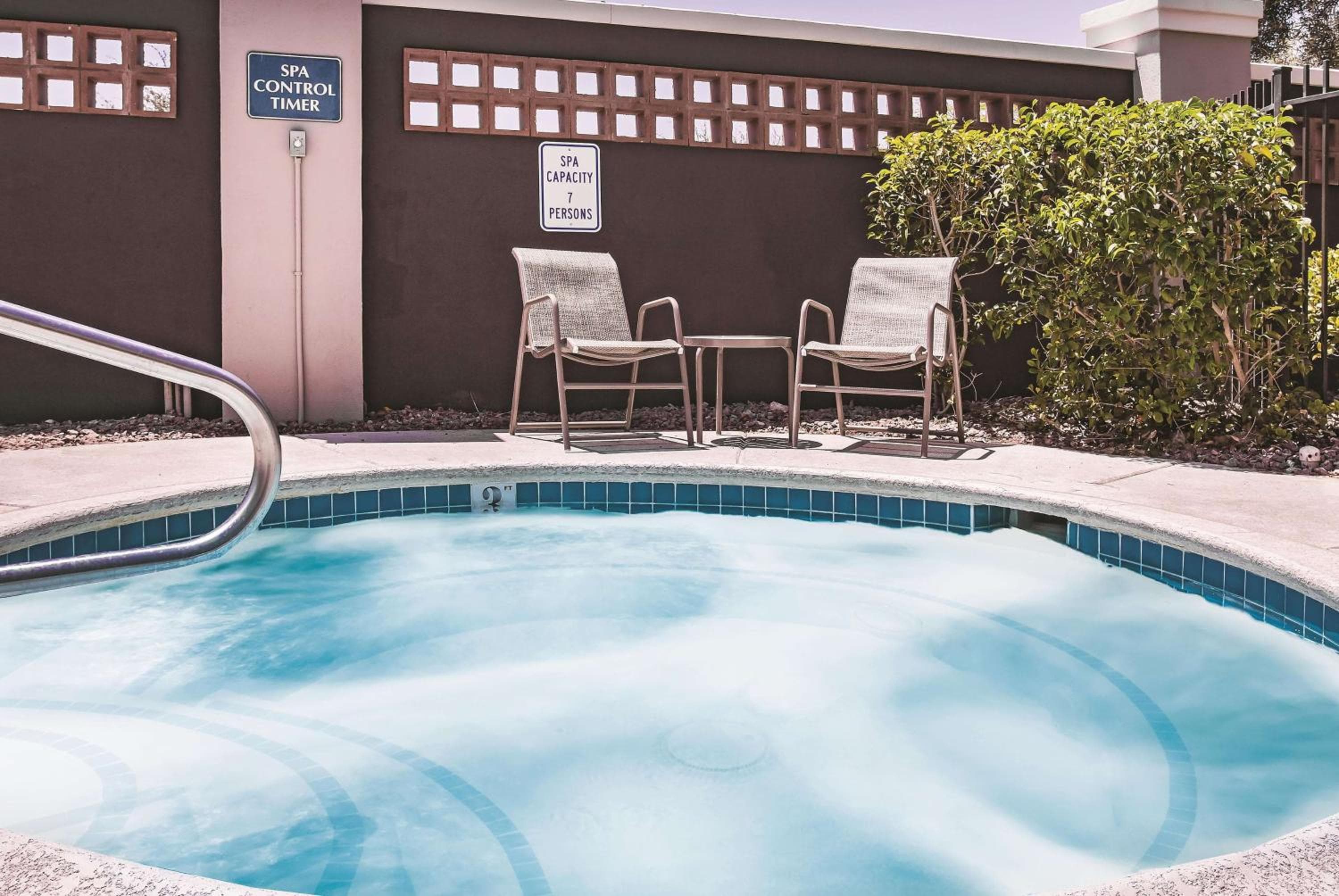 La Quinta by Wyndham Las Vegas Summerlin Tech — 3