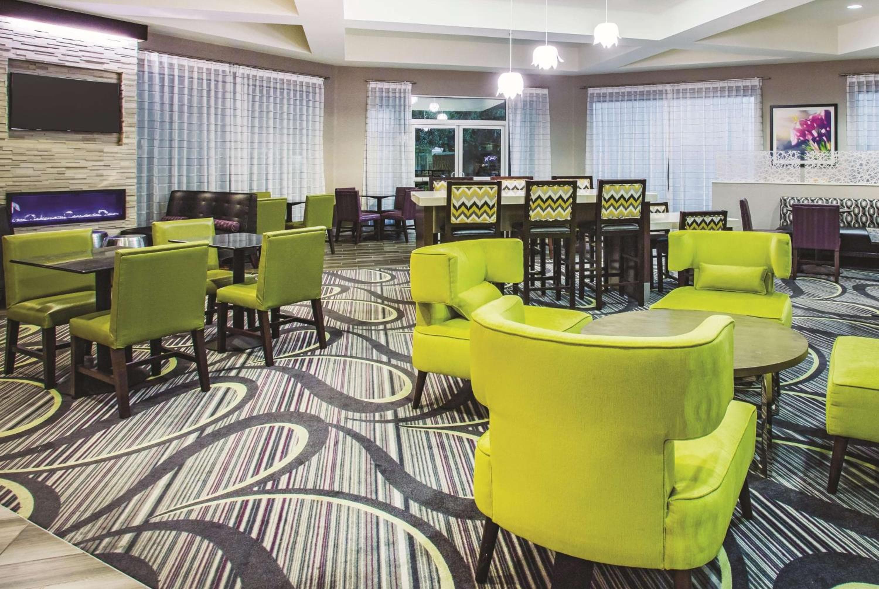 La Quinta by Wyndham Las Vegas Summerlin Tech — 5