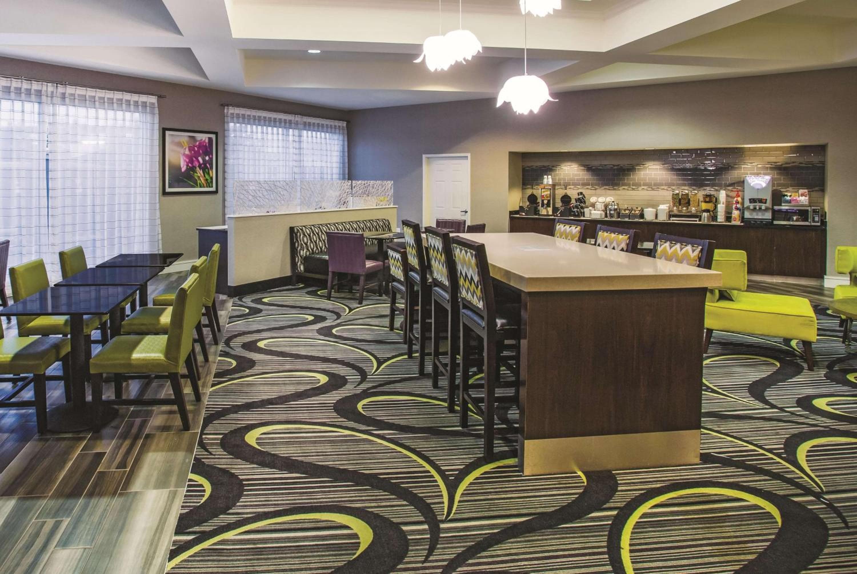 La Quinta by Wyndham Las Vegas Summerlin Tech — 25