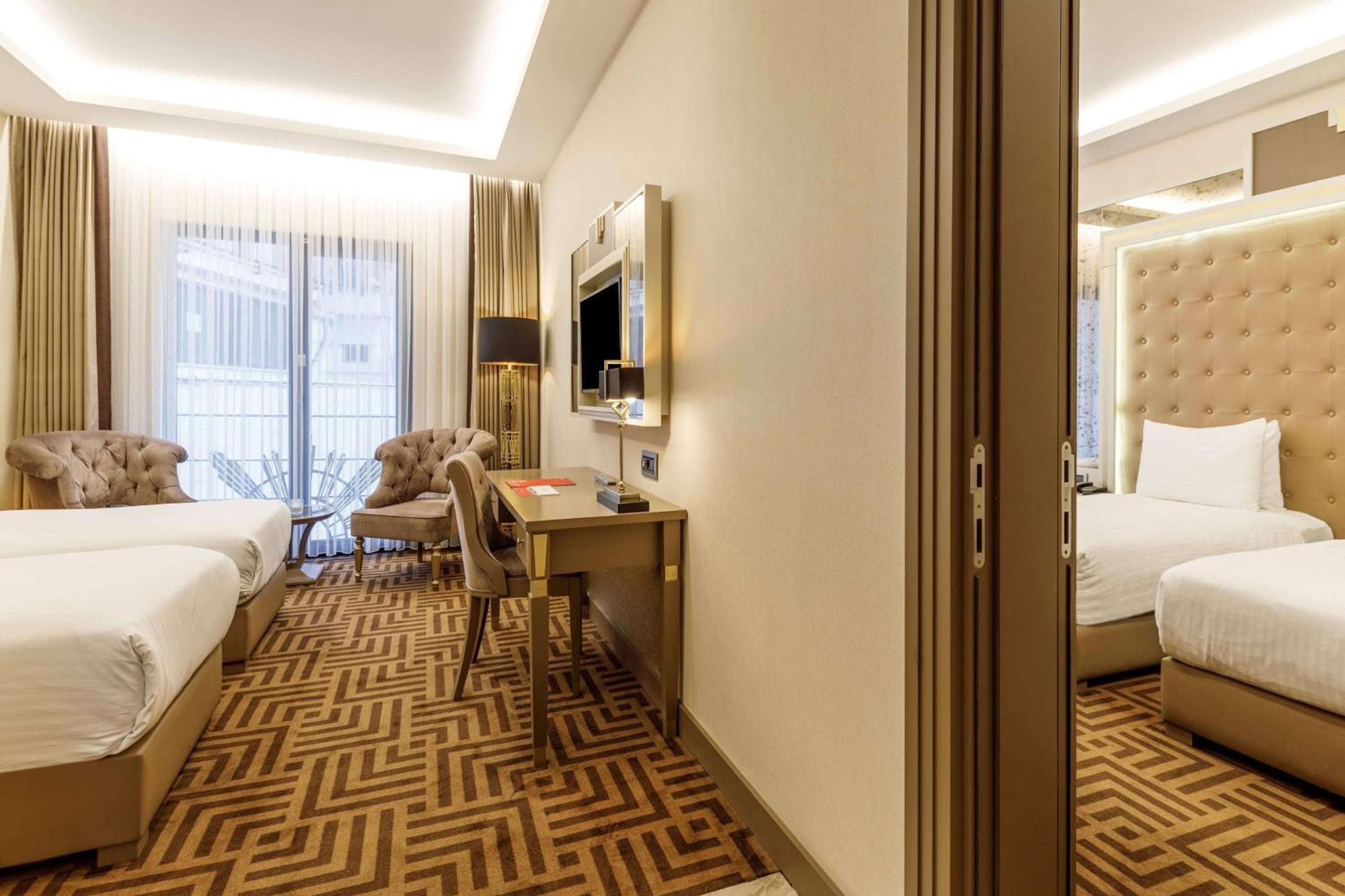 Ramada by Wyndham Istanbul Golden Horn — 23