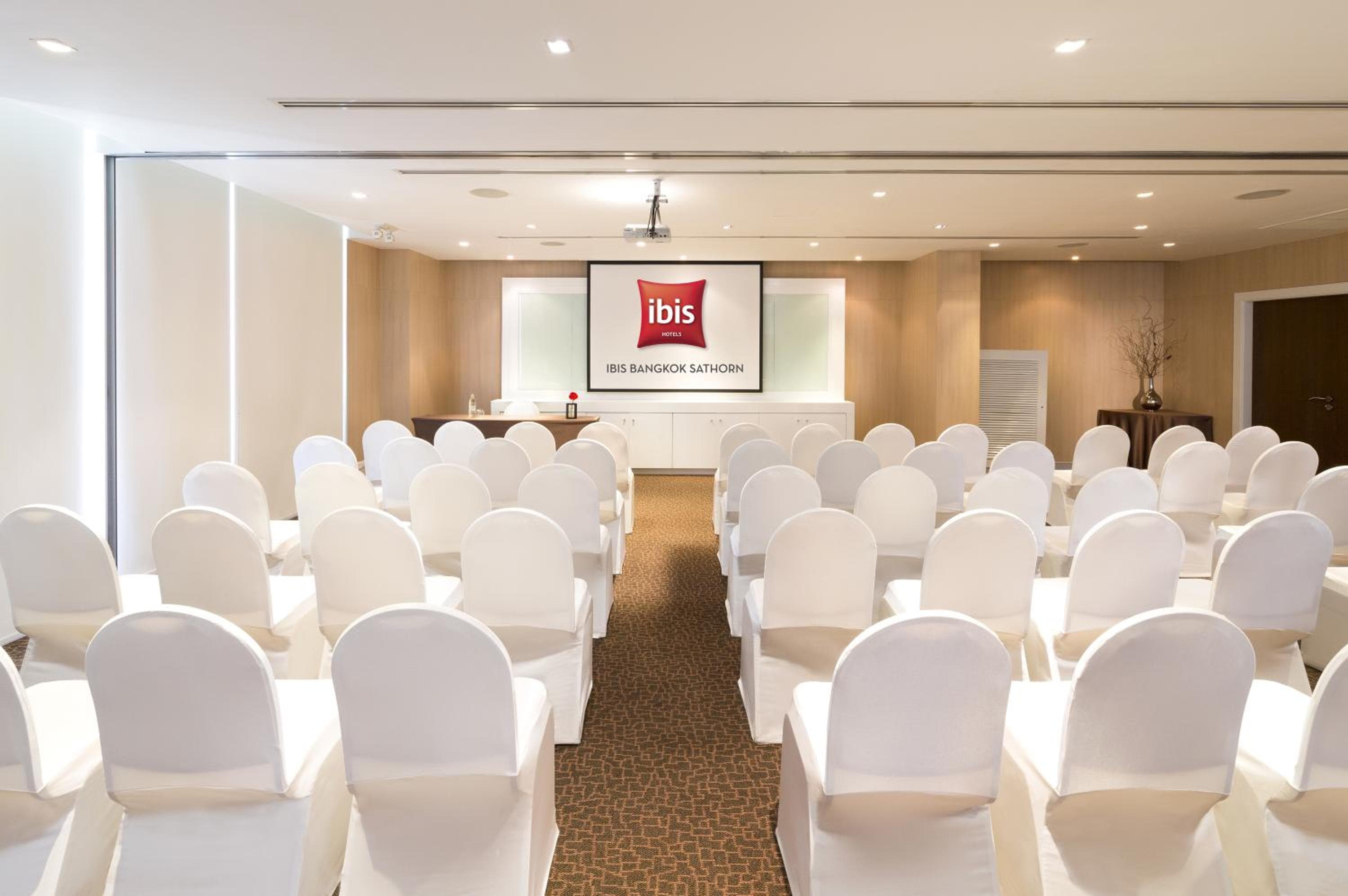 ibis Bangkok Sathorn — 11