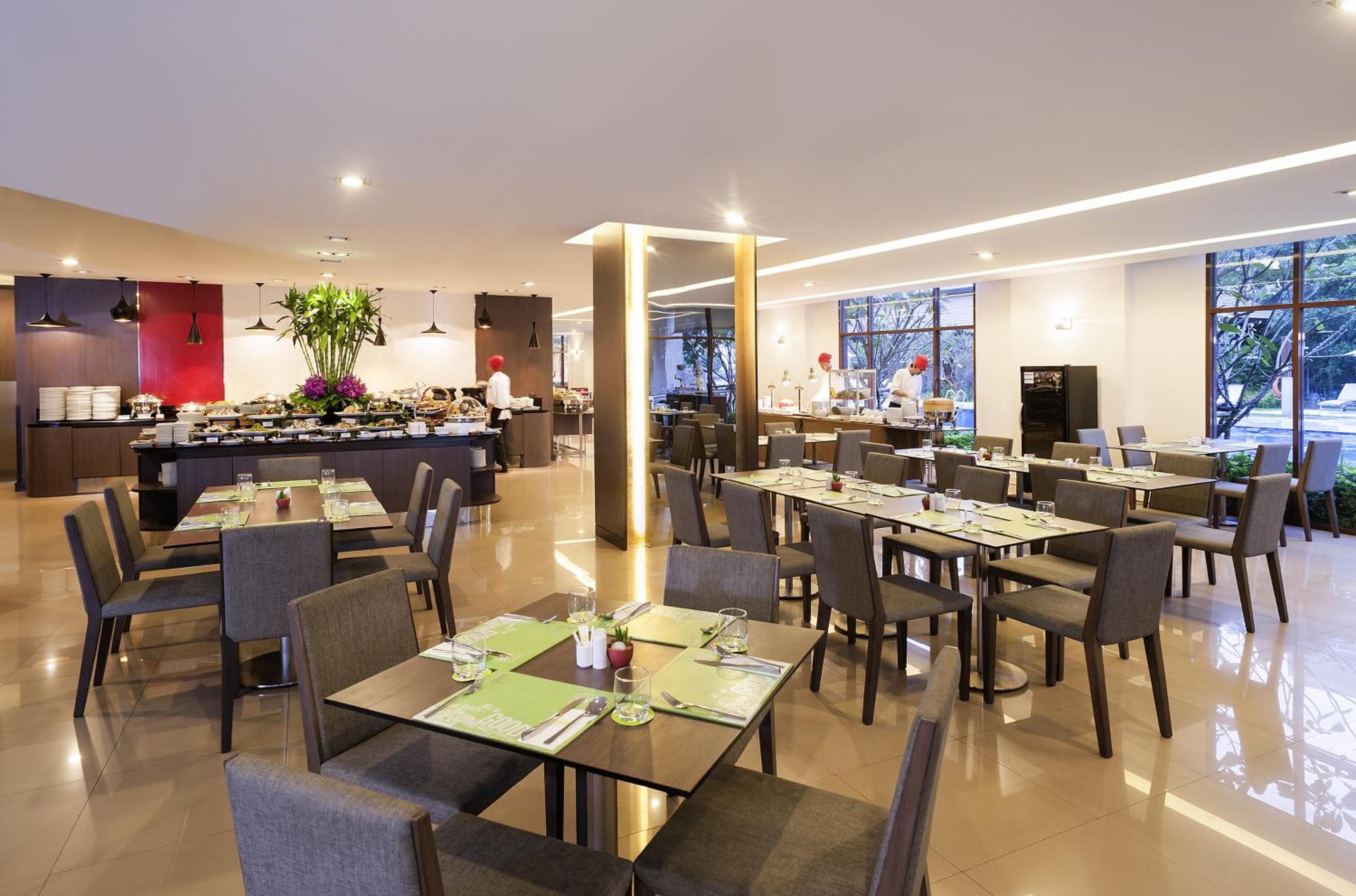 Ibis Bangkok Riverside — 24