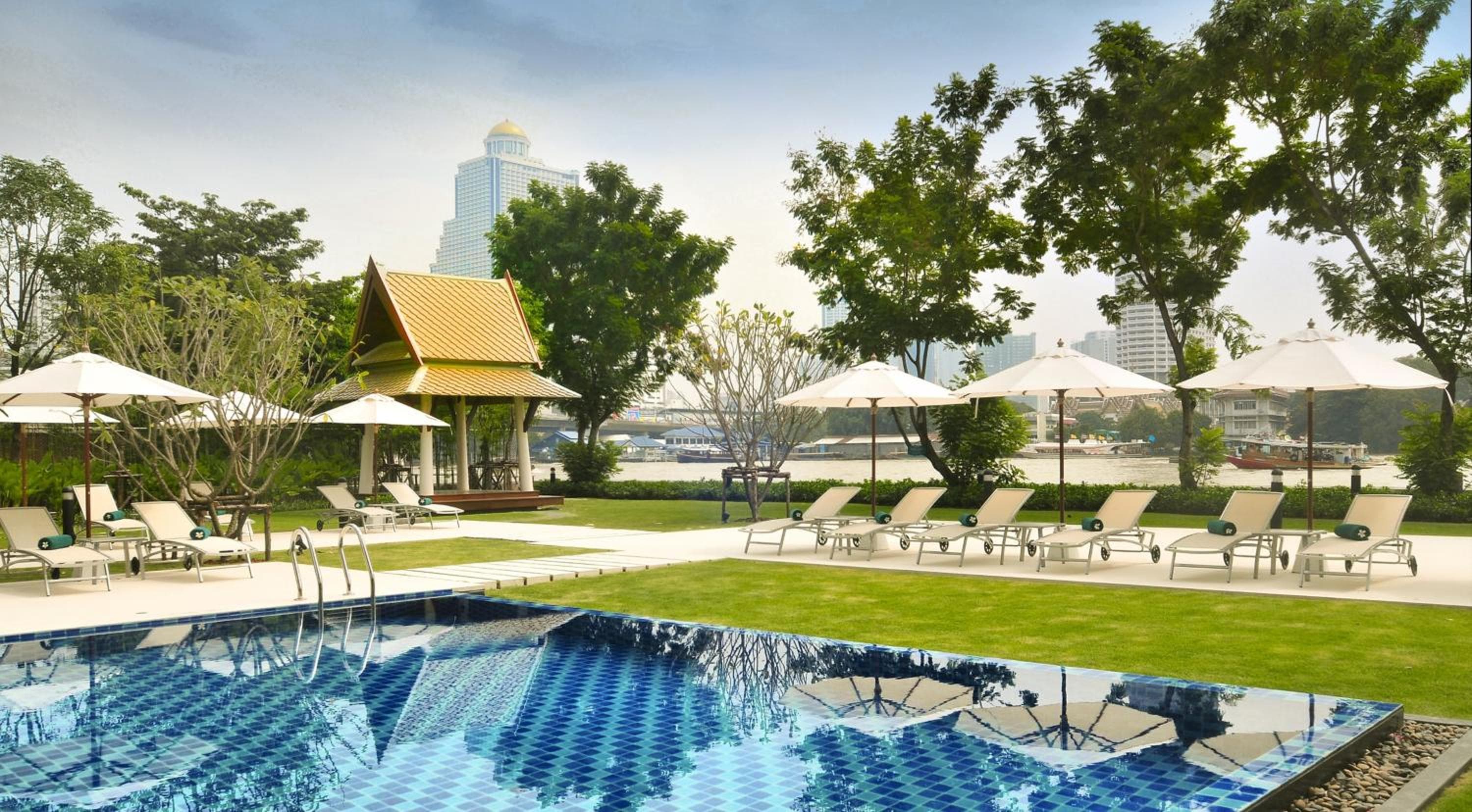 Ibis Bangkok Riverside — 11