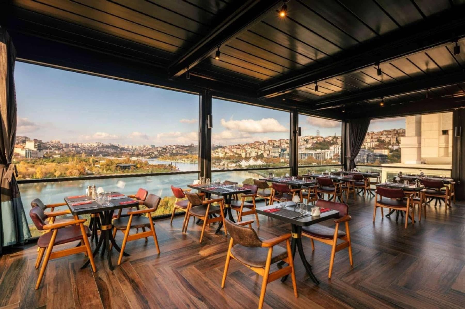 Ramada by Wyndham Istanbul Golden Horn — 10