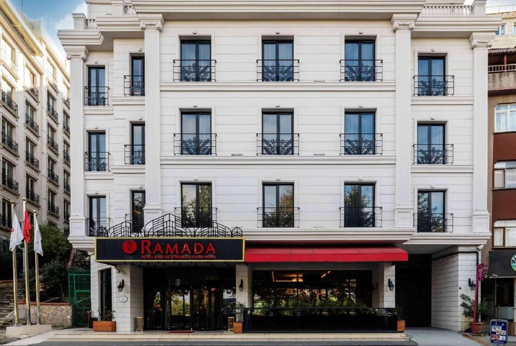 Ramada by Wyndham Istanbul Golden Horn — 1