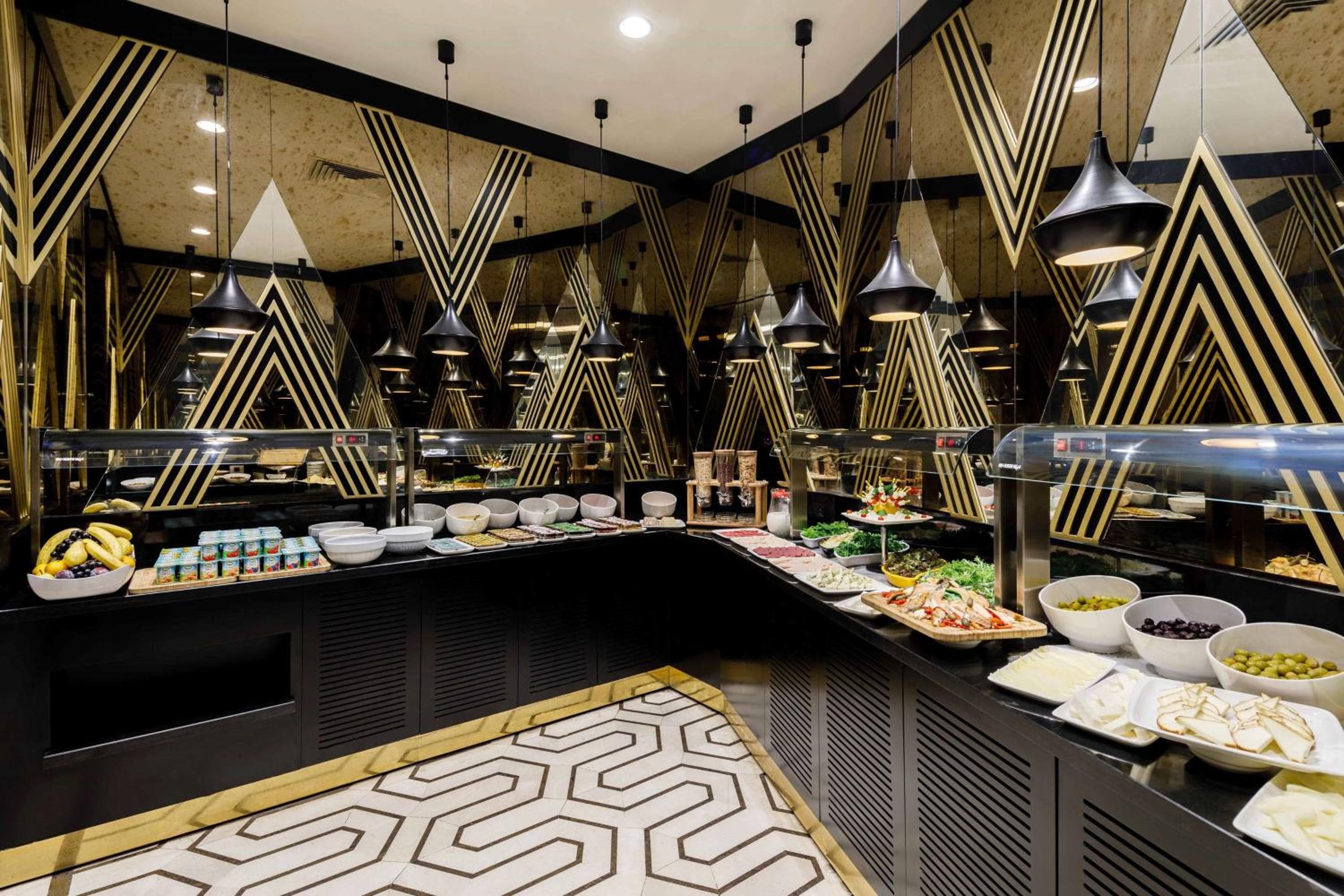 Ramada by Wyndham Istanbul Golden Horn — 8