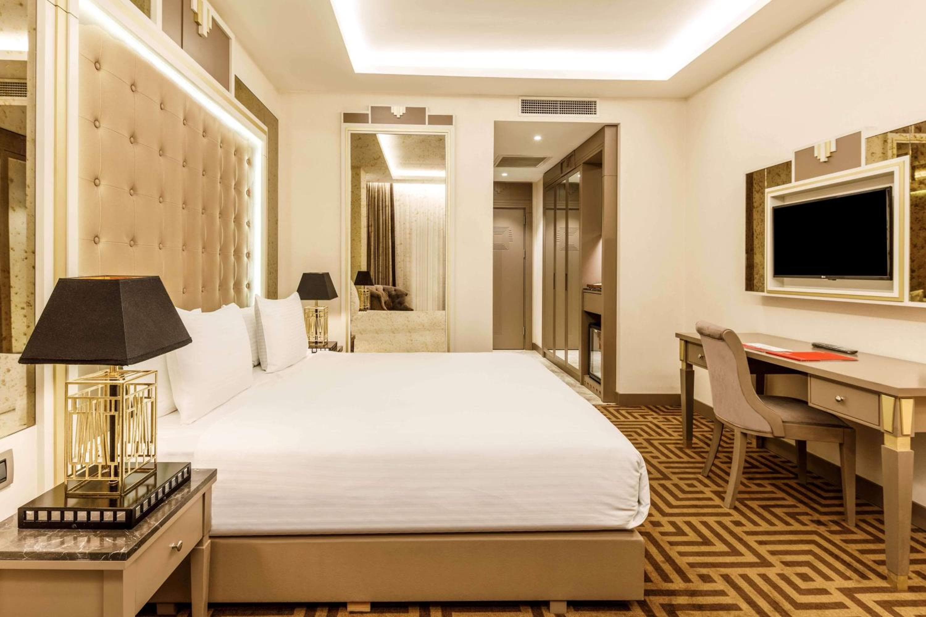 Ramada by Wyndham Istanbul Golden Horn — 20