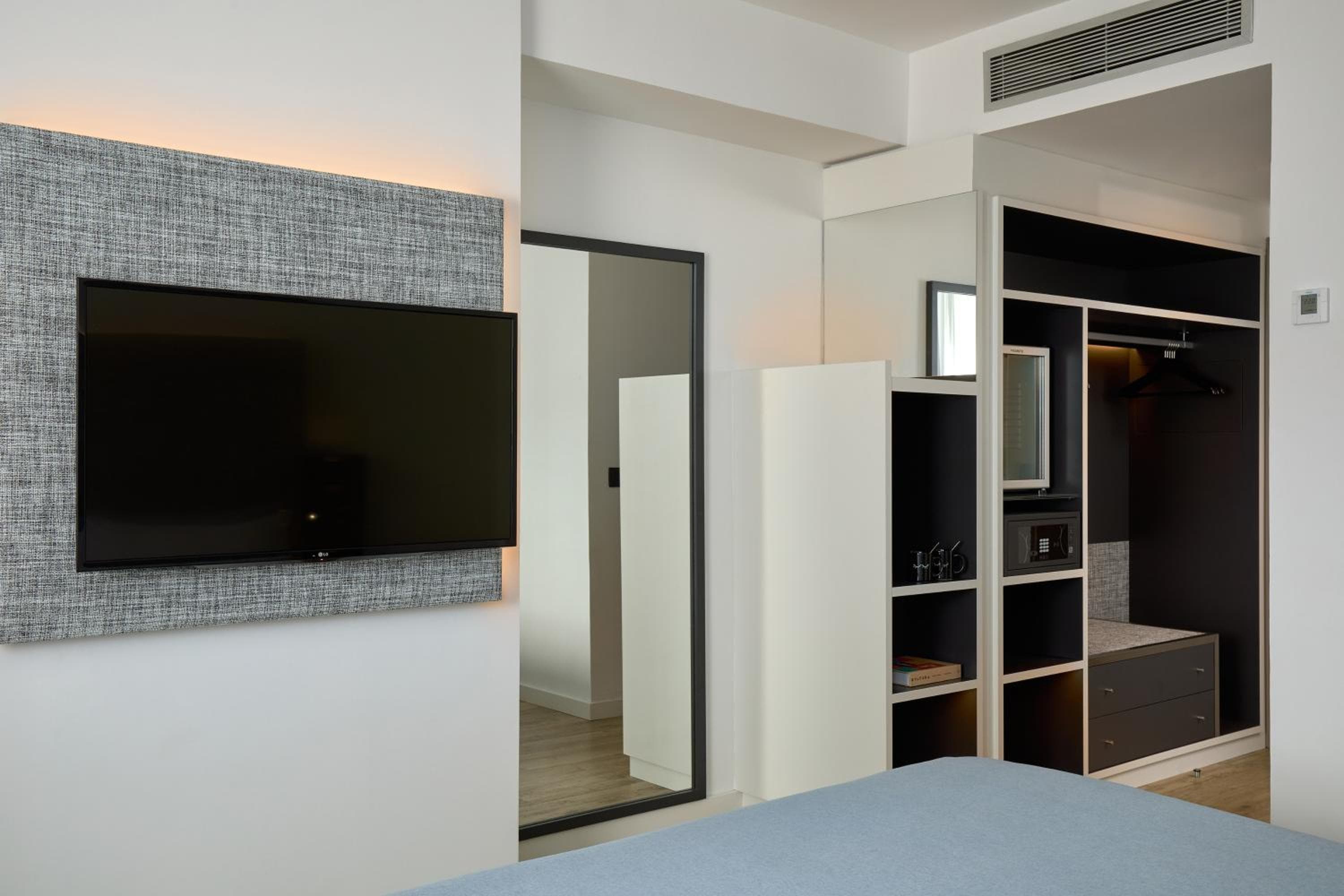 INNSiDE by Meliá Barcelona Apolo hotel, Avenida Paralelo, 57-59, Barcelona, Spain — photo 9