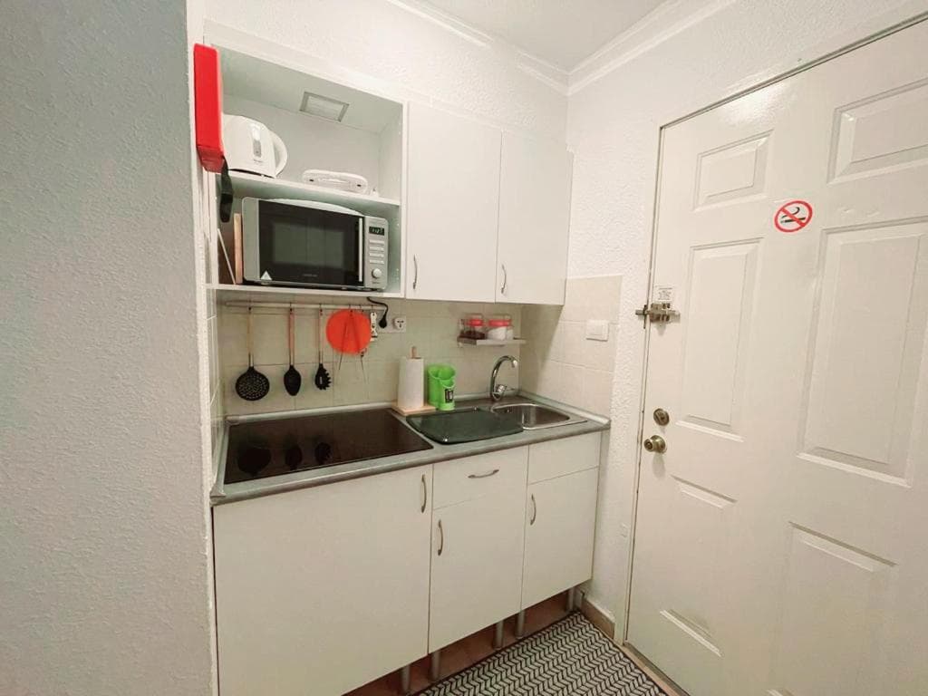 DORY HOUSE LOS CRISTIANOS — 3