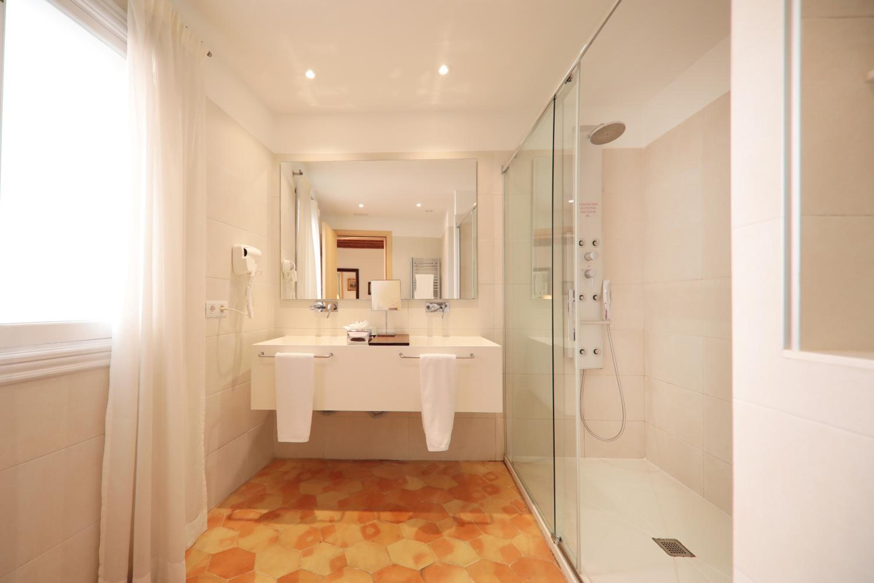 AH Art Hotel Palma — 28