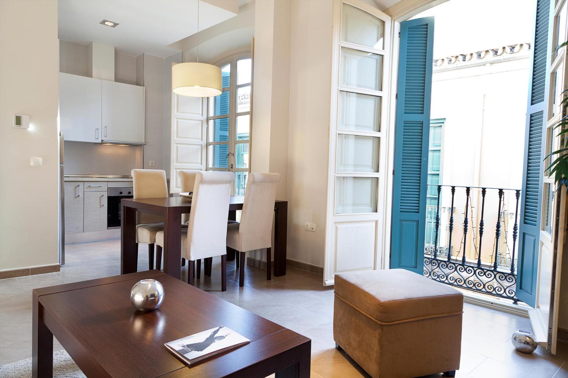 Apartamentos Pinar Malaga Centro — 1