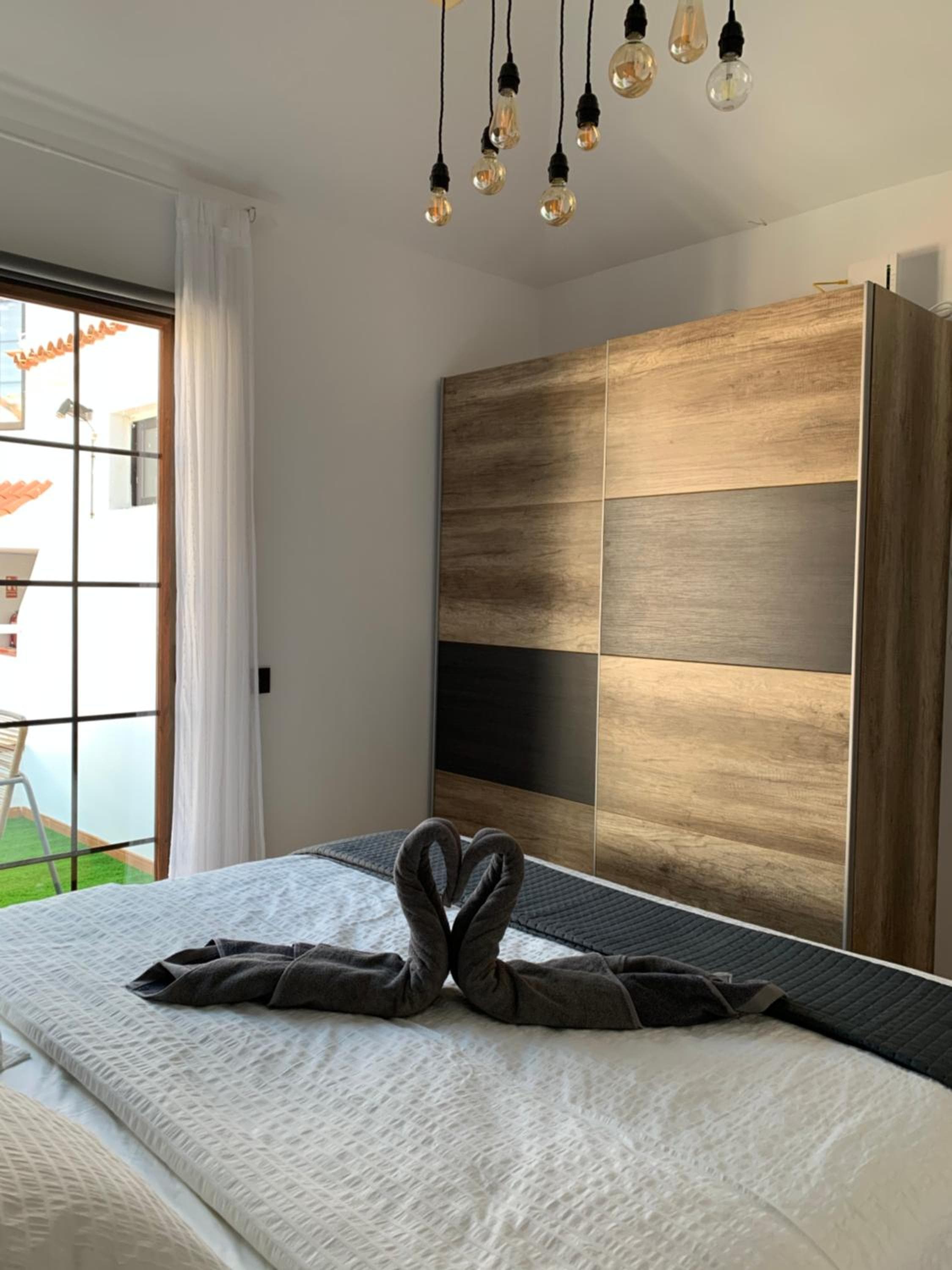 Luxury Los Diamantes One Bedroom Apartment — 2