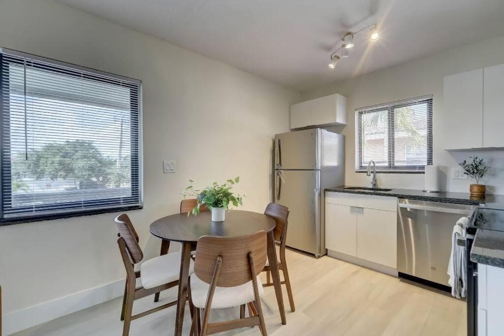 Beachy&Boho apt for 6 people with kitchen and pool — 2