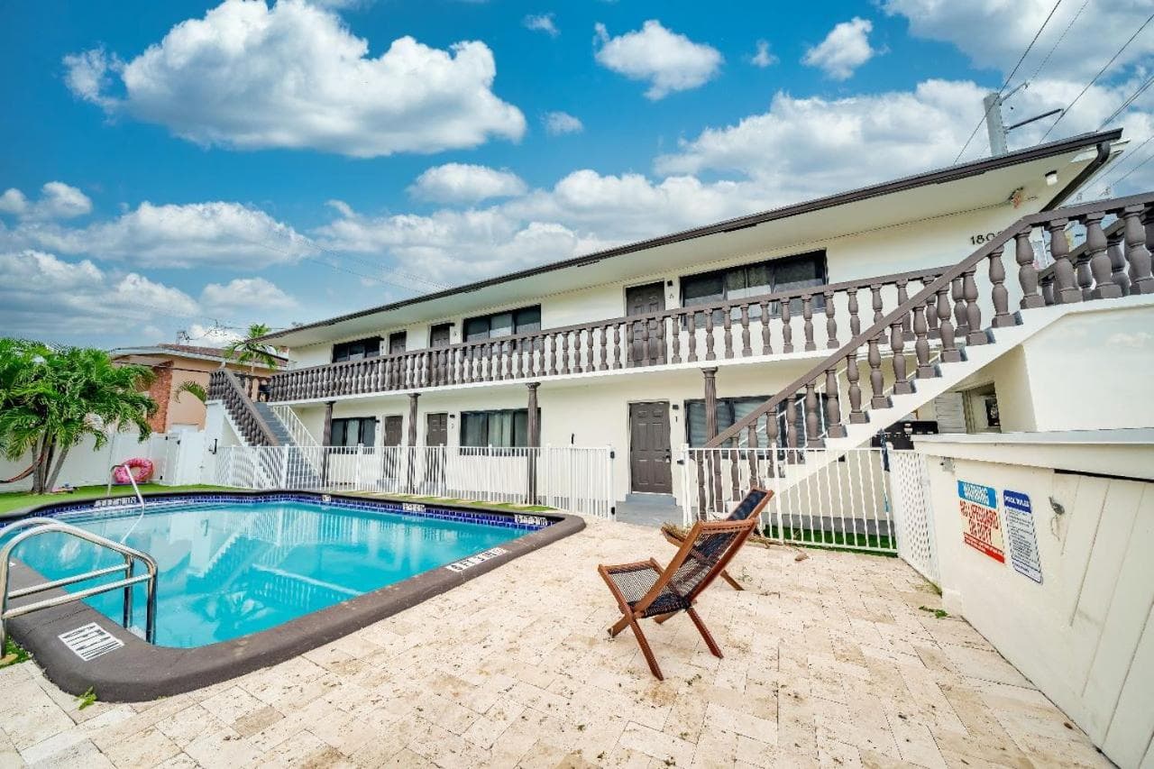 Beachy&Boho apt for 6 people with kitchen and pool — 1