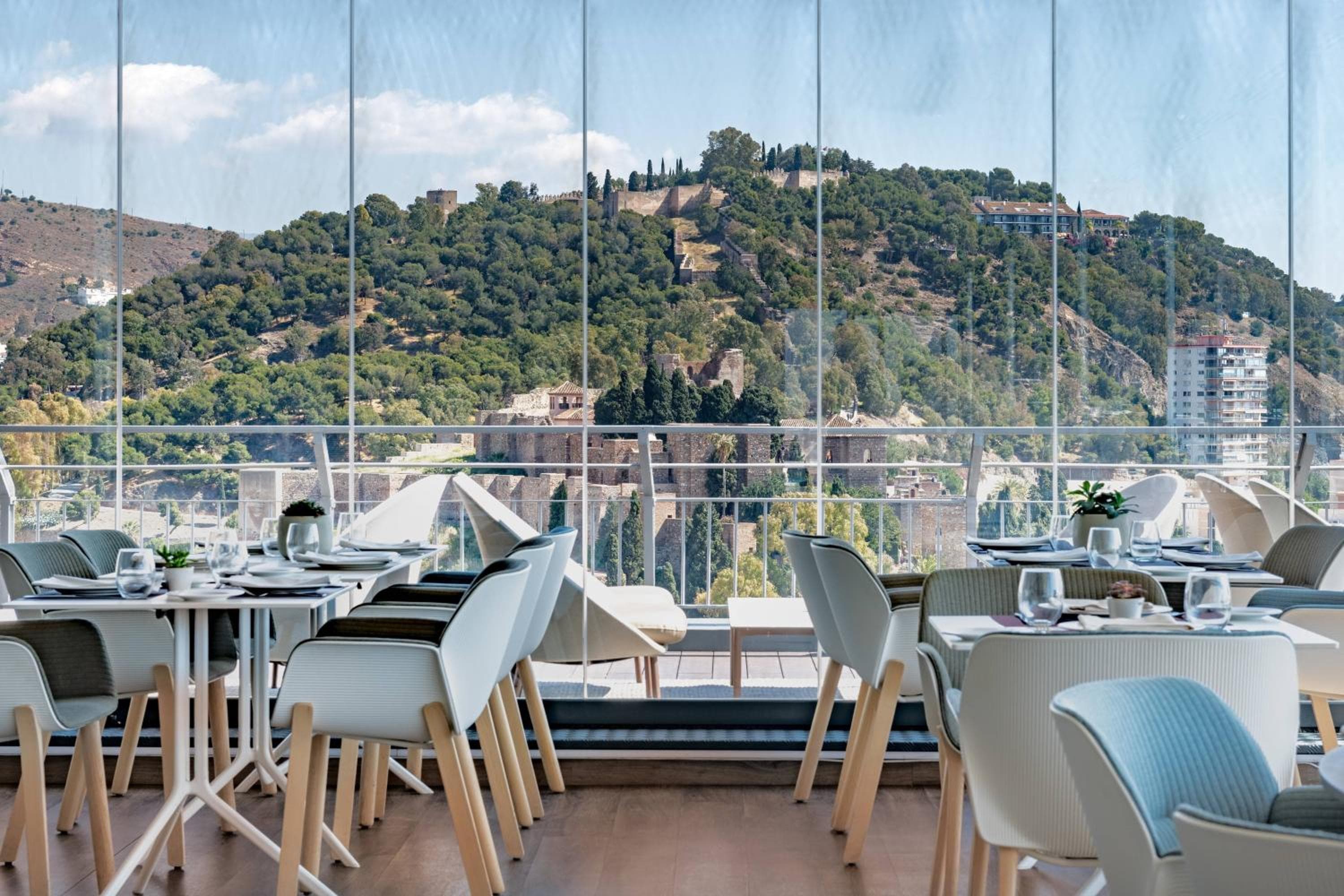AC Hotel Málaga Palacio by Marriott — 1