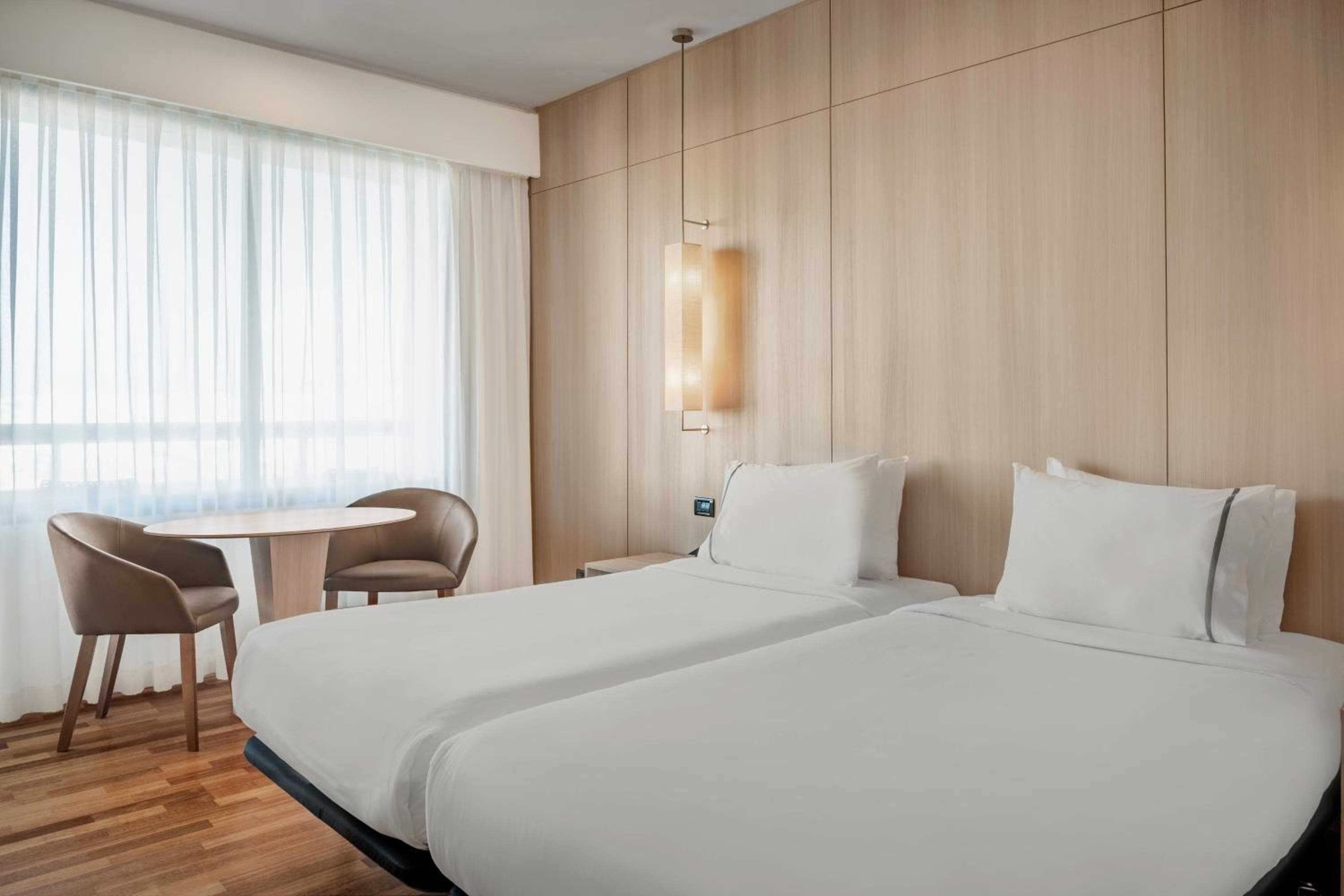 AC Hotel Málaga Palacio by Marriott — 10