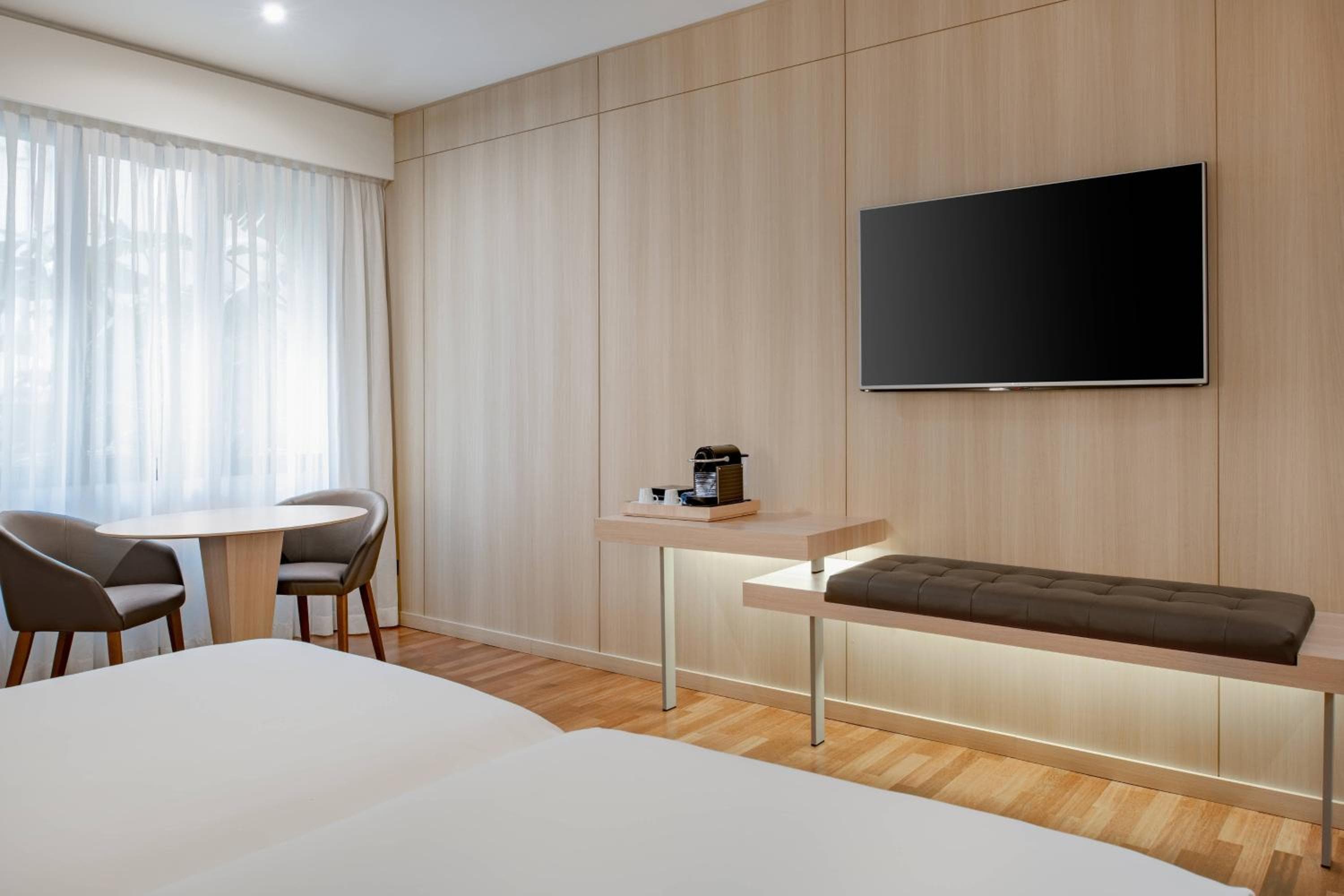 AC Hotel Málaga Palacio by Marriott — 14