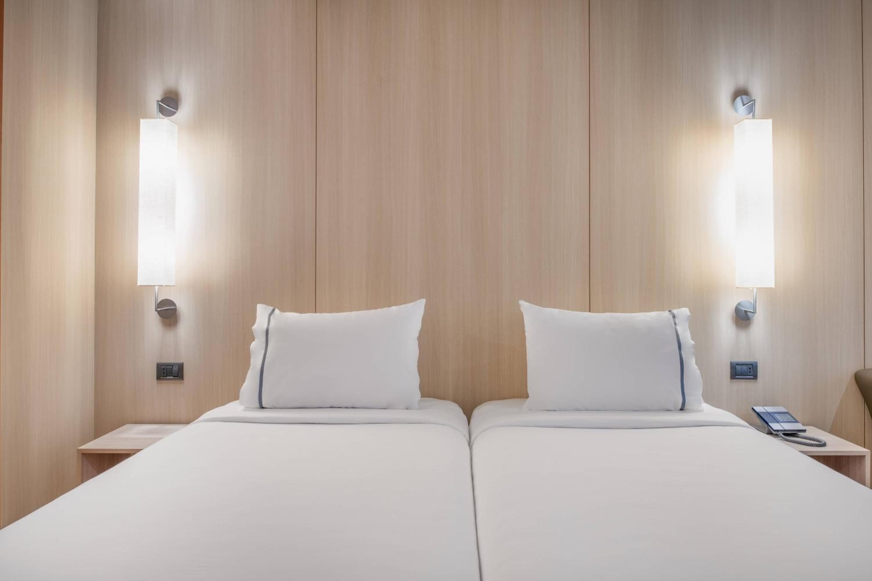 AC Hotel Málaga Palacio by Marriott — 15