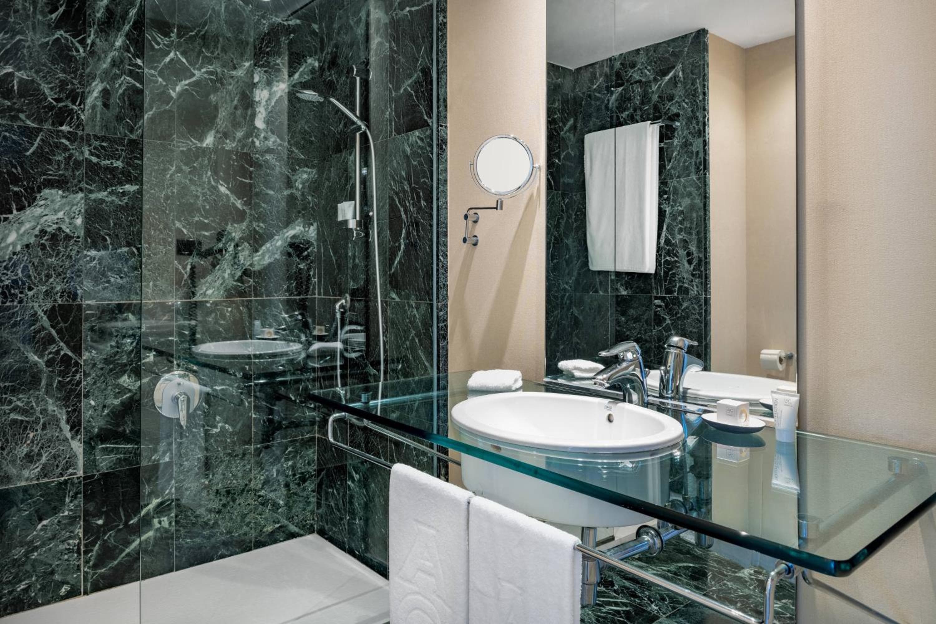 AC Hotel Málaga Palacio by Marriott — 16