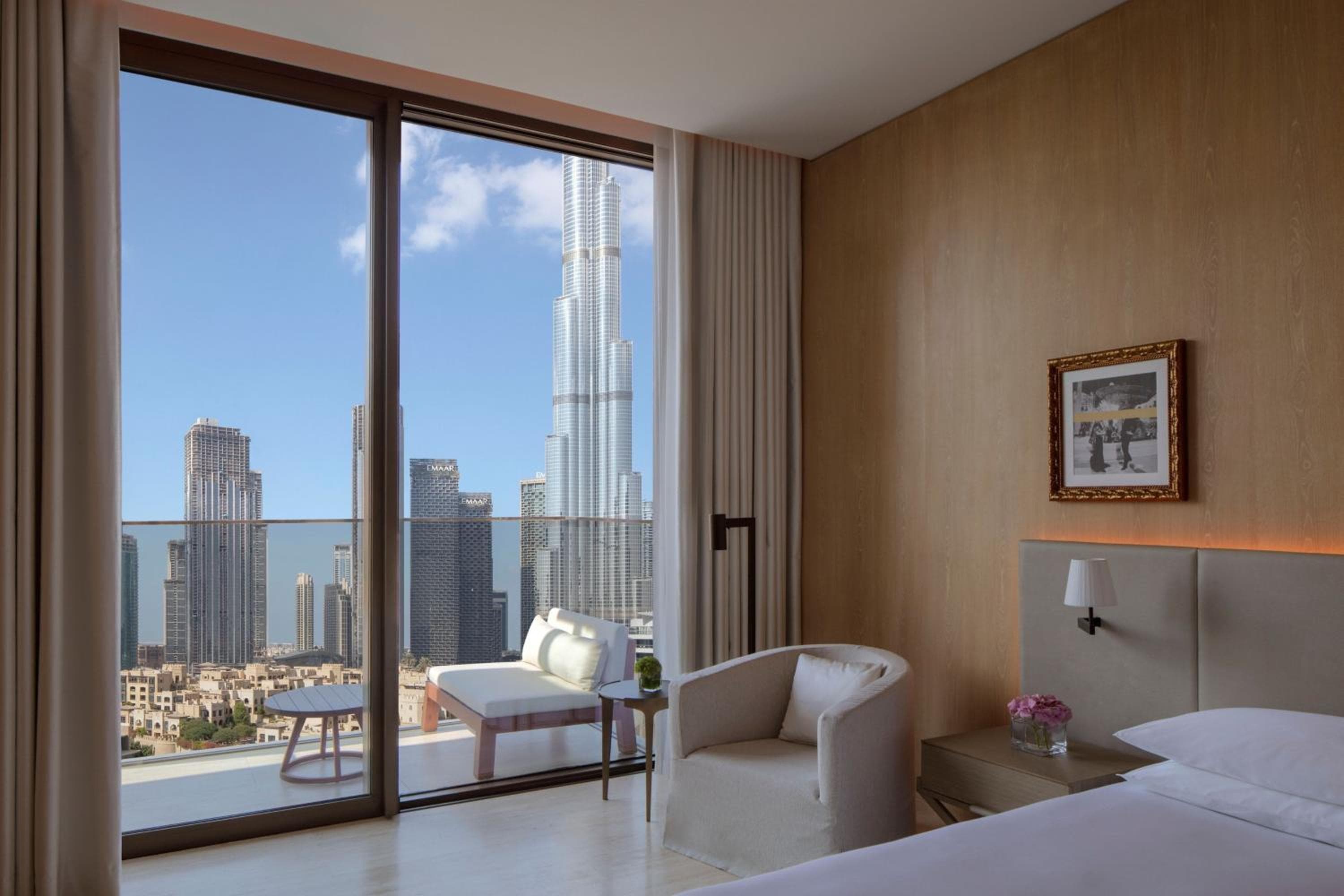 The Dubai EDITION — 28