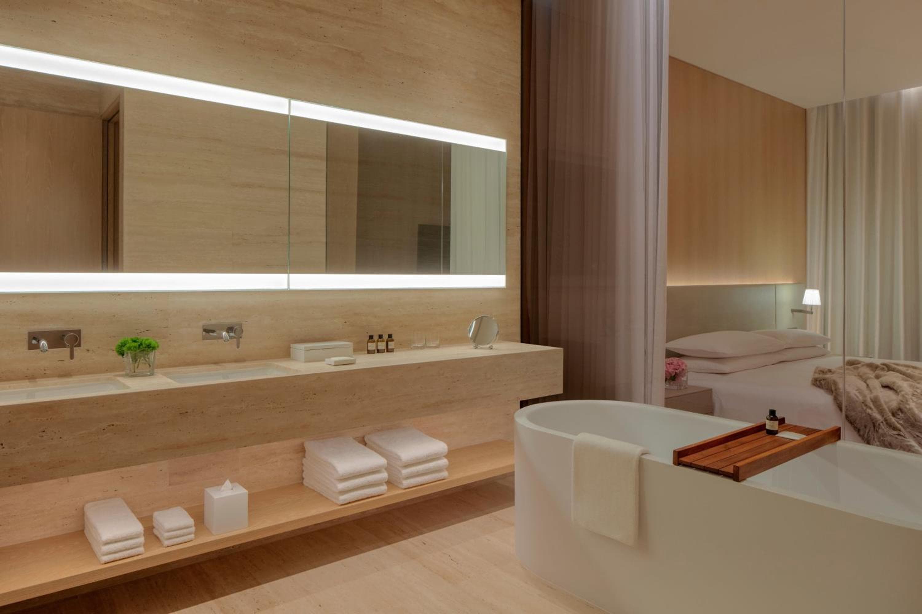 The Dubai EDITION — 14