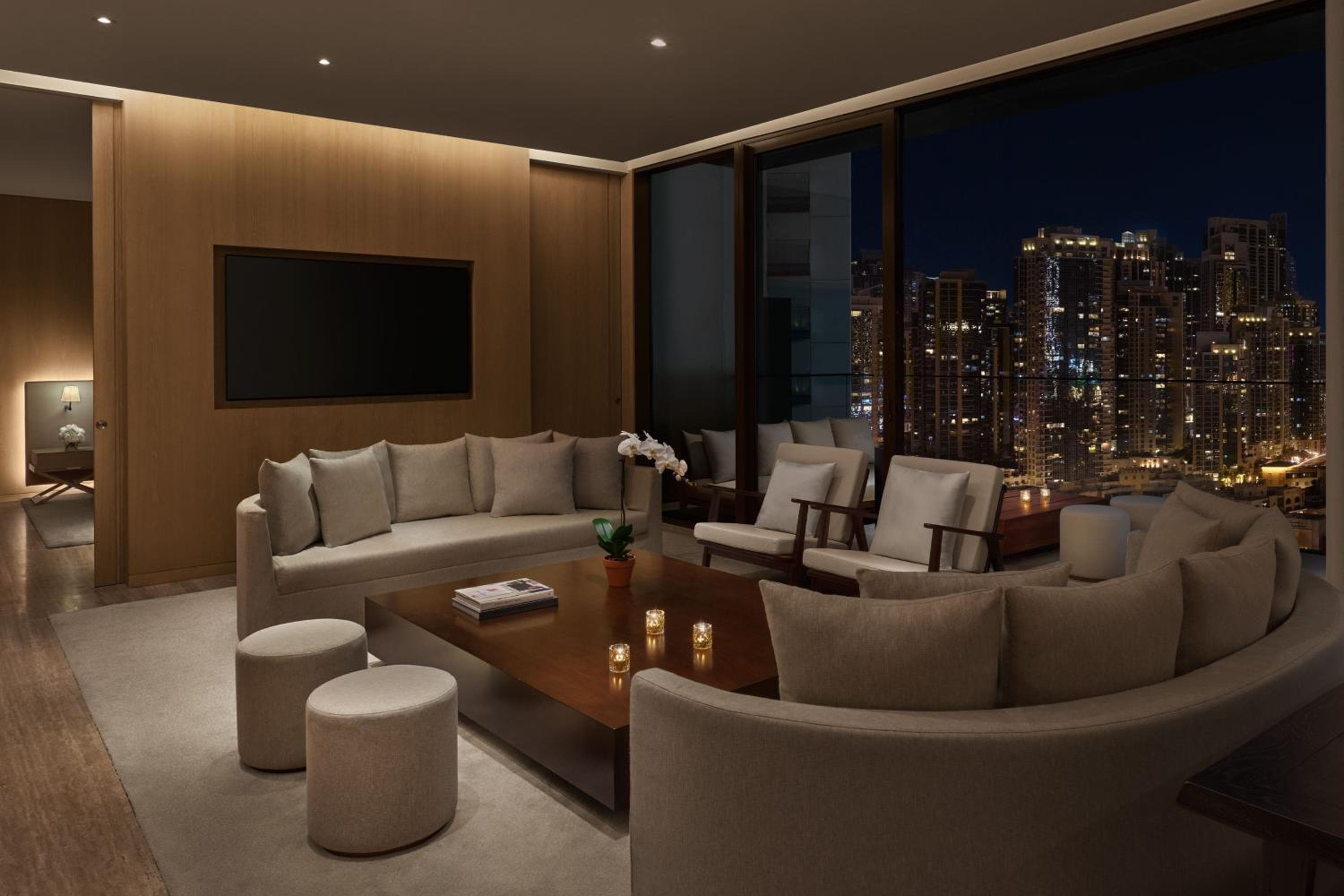 The Dubai EDITION — 3