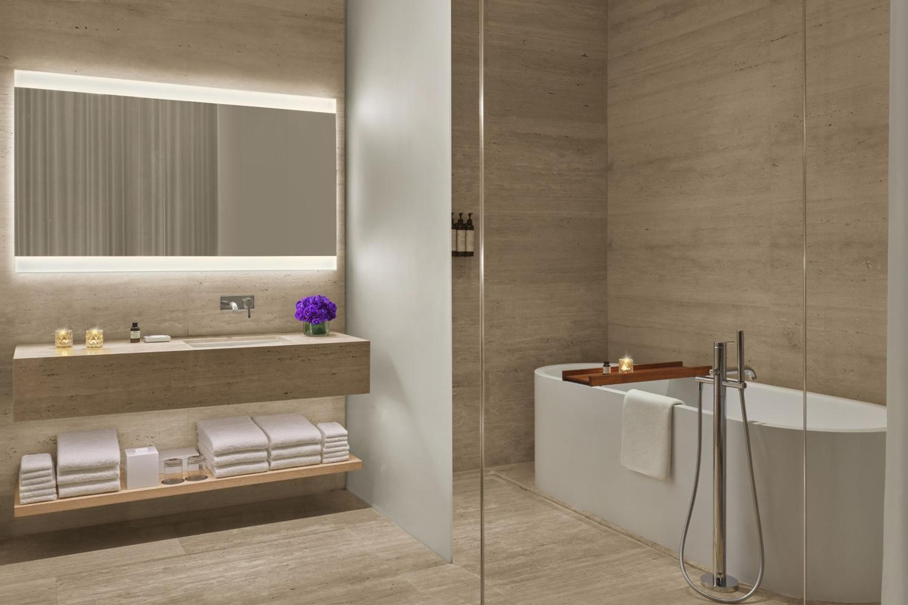 The Dubai EDITION — 23