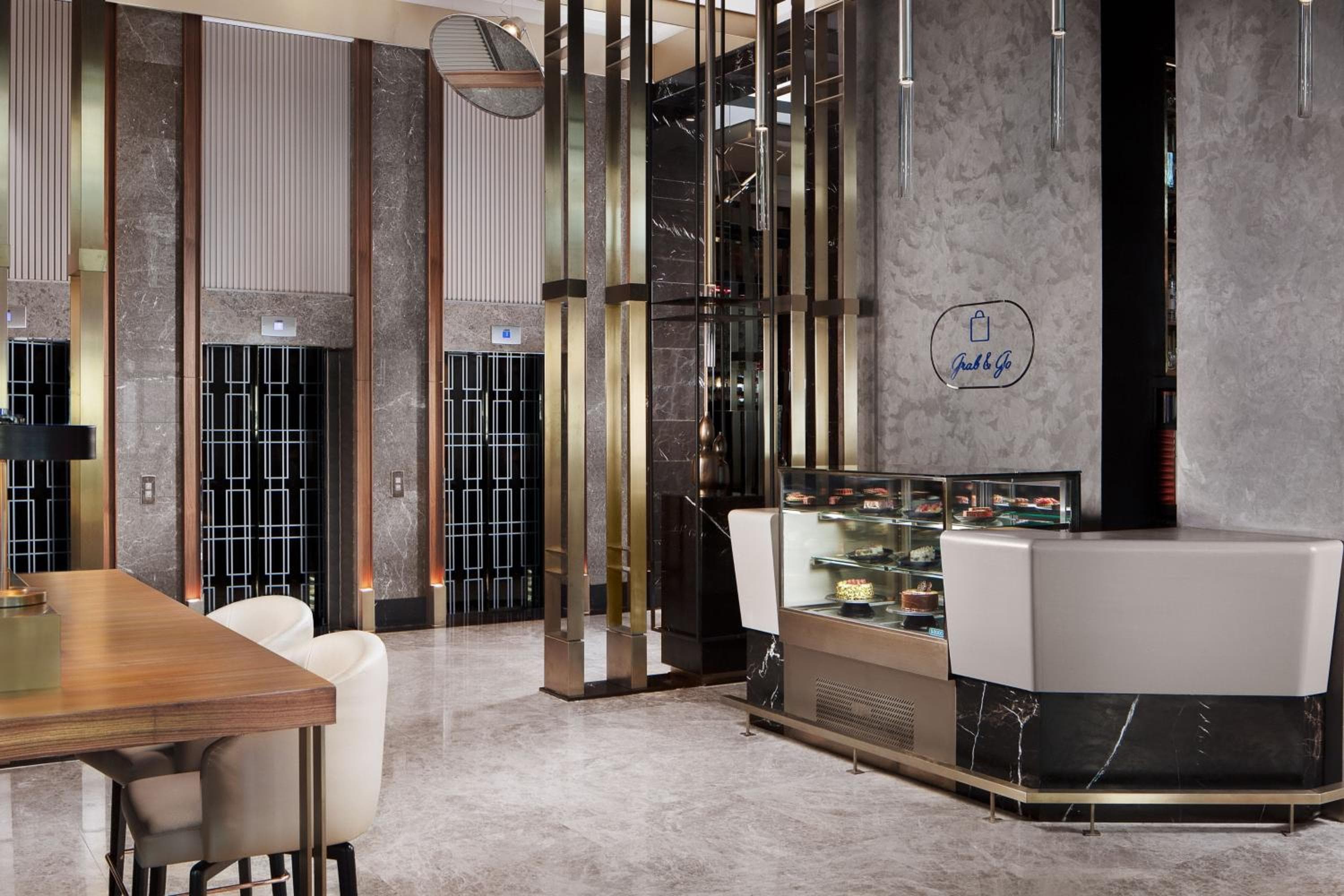 Delta Hotels by Marriott Istanbul Levent — 11