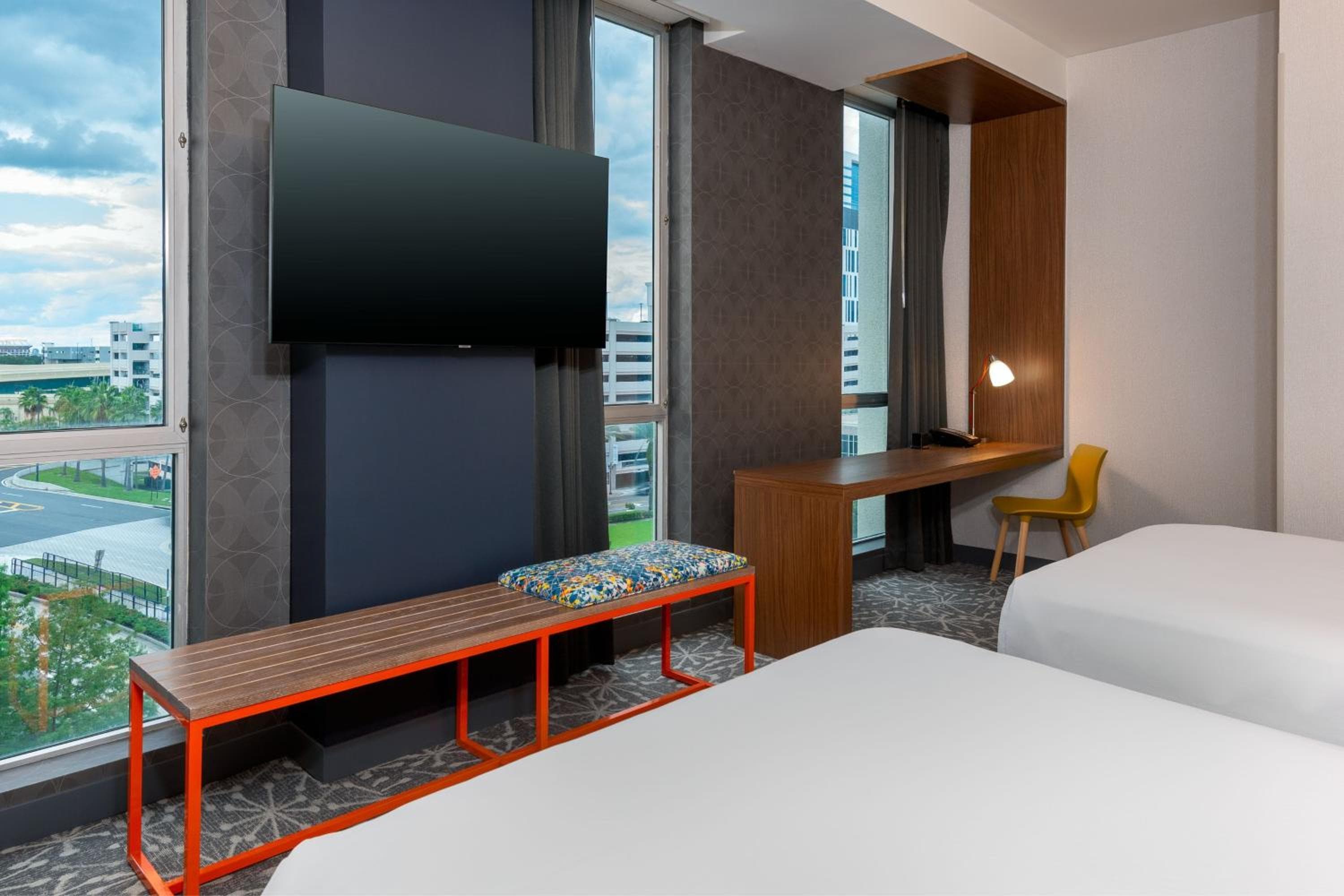 Aloft by Marriott Orlando Downtown — 9