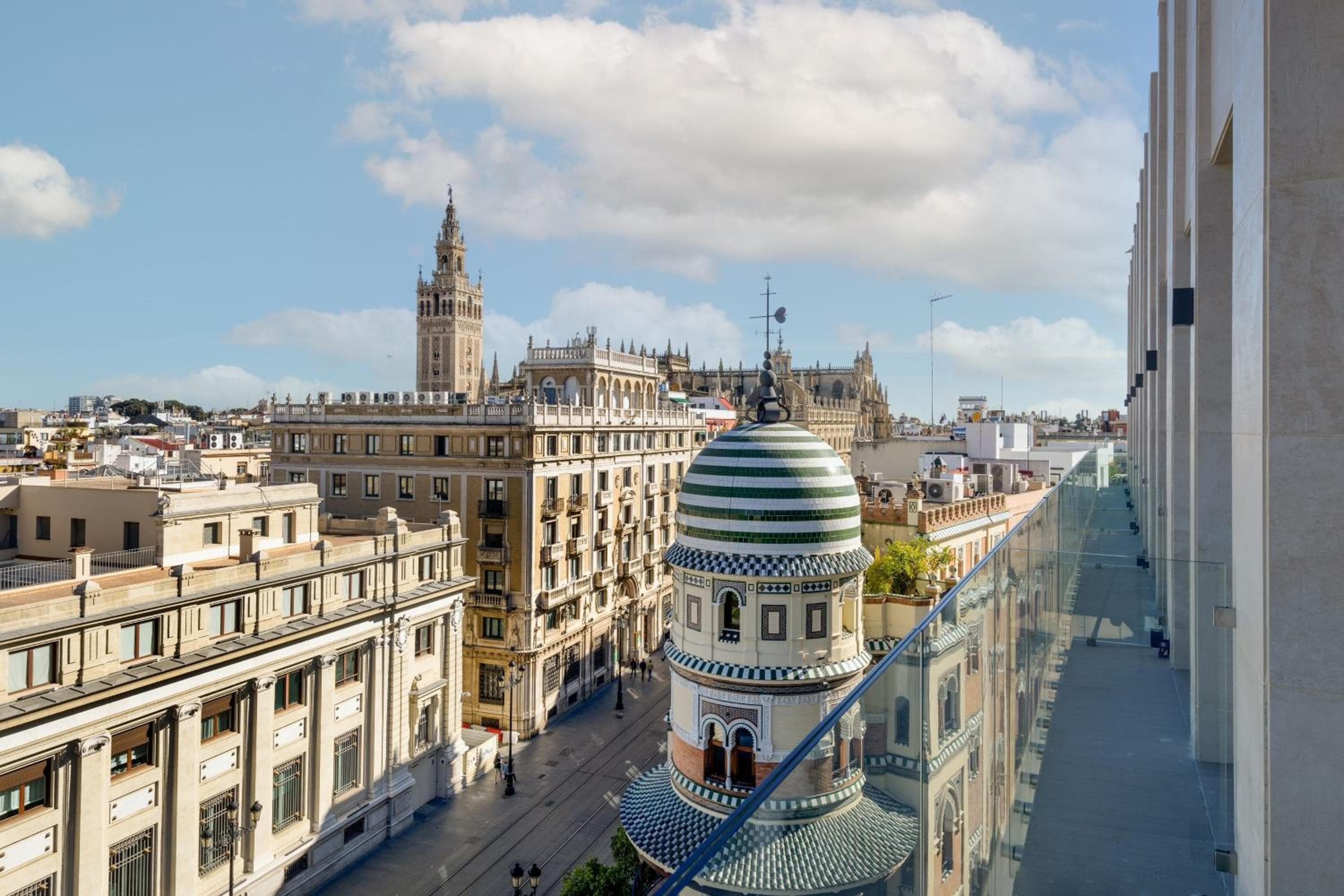 Querencia de Sevilla, Autograph Collection — 20