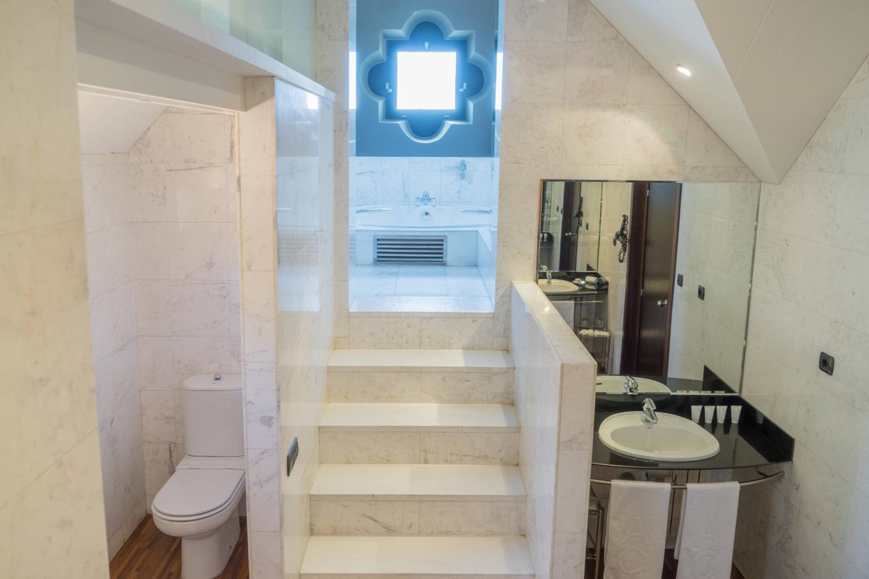 AC Hotel Ciudad de Sevilla by Marriott — 23