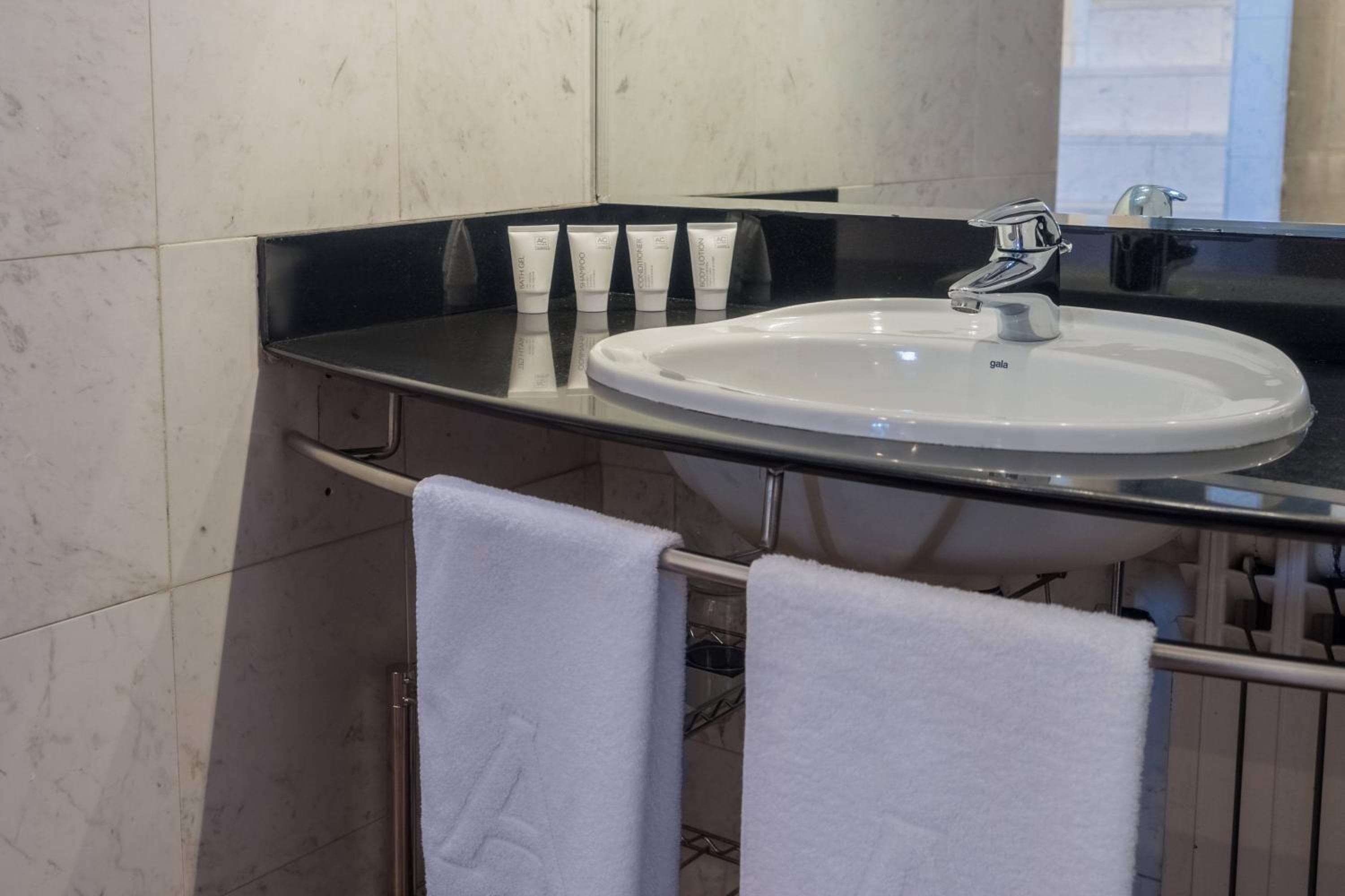 AC Hotel Ciudad de Sevilla by Marriott — 25