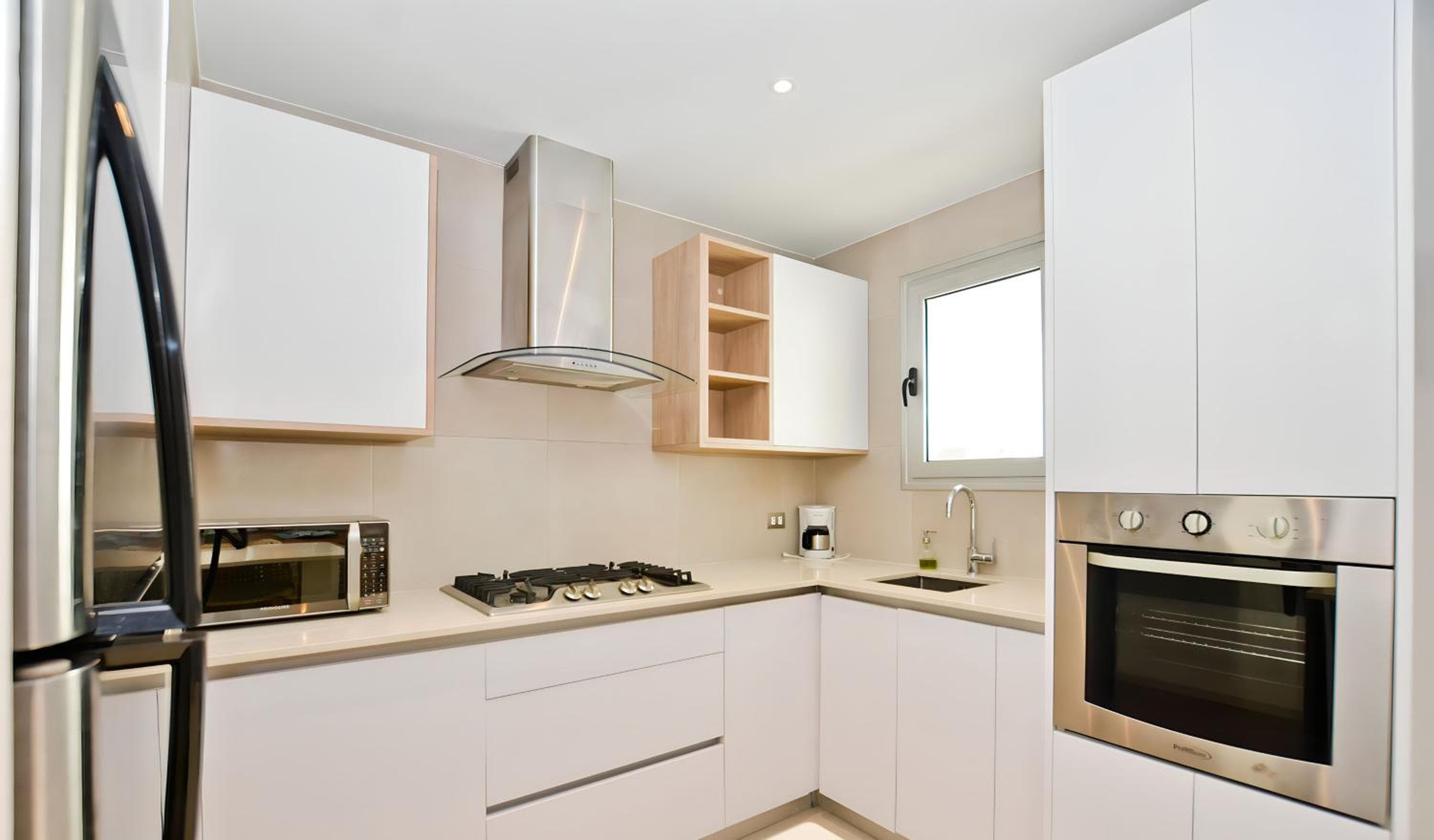 Beach Garden I F3 Luxury Condo — 12