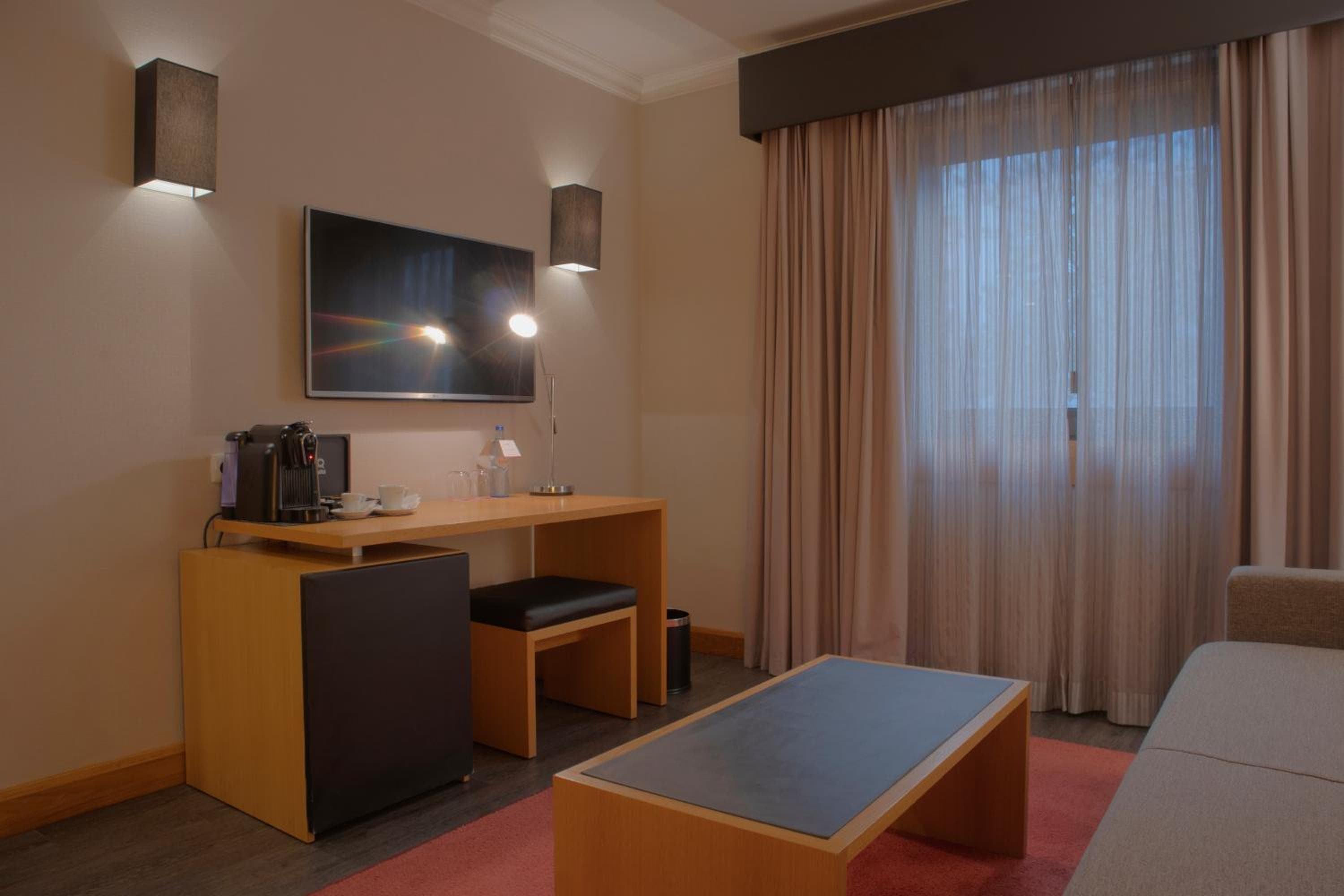 SANA Reno Hotel — 9